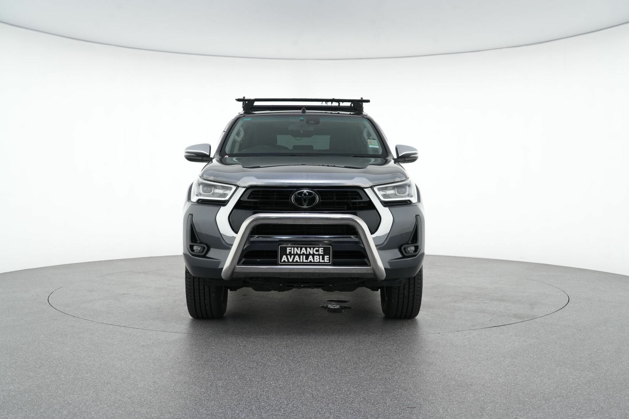 Toyota Hilux image 3