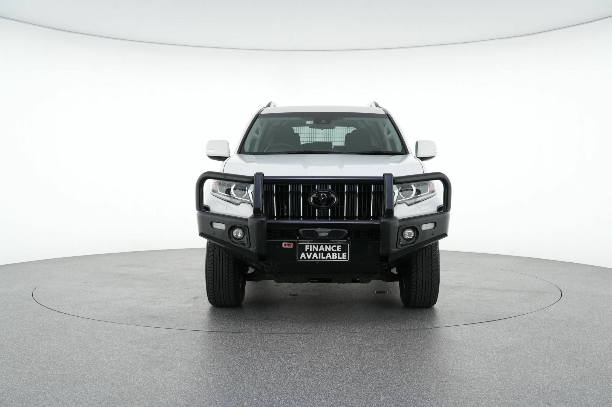 Toyota Landcruiser Prado image 3