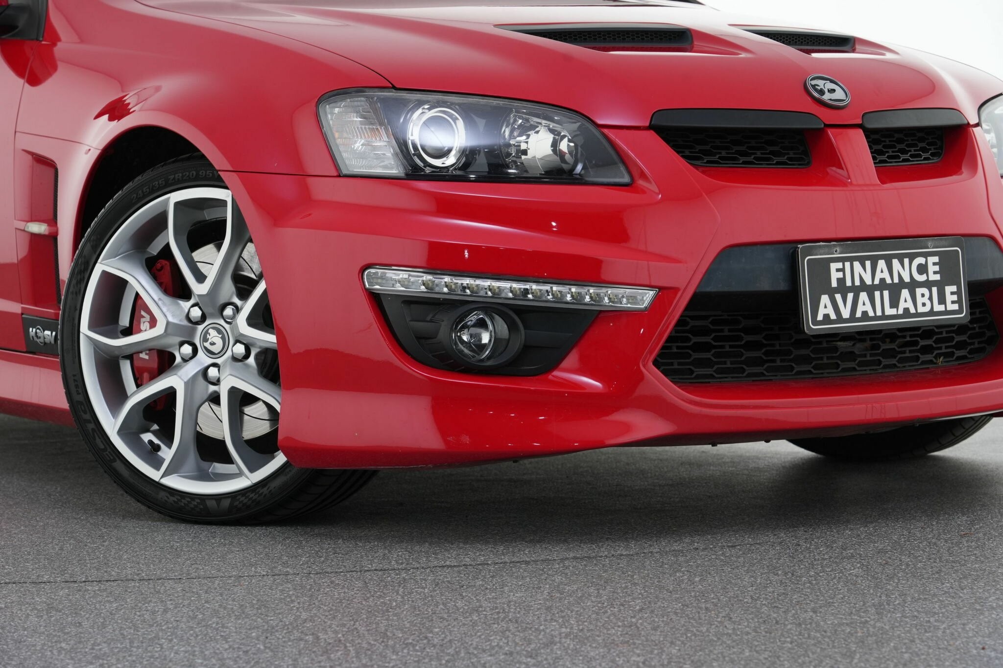 Holden Special Vehicles Clubsport image 2