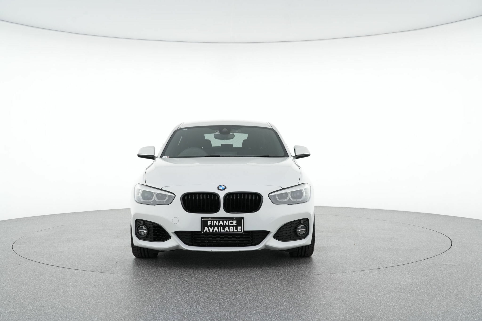 BMW 1 Series image 3