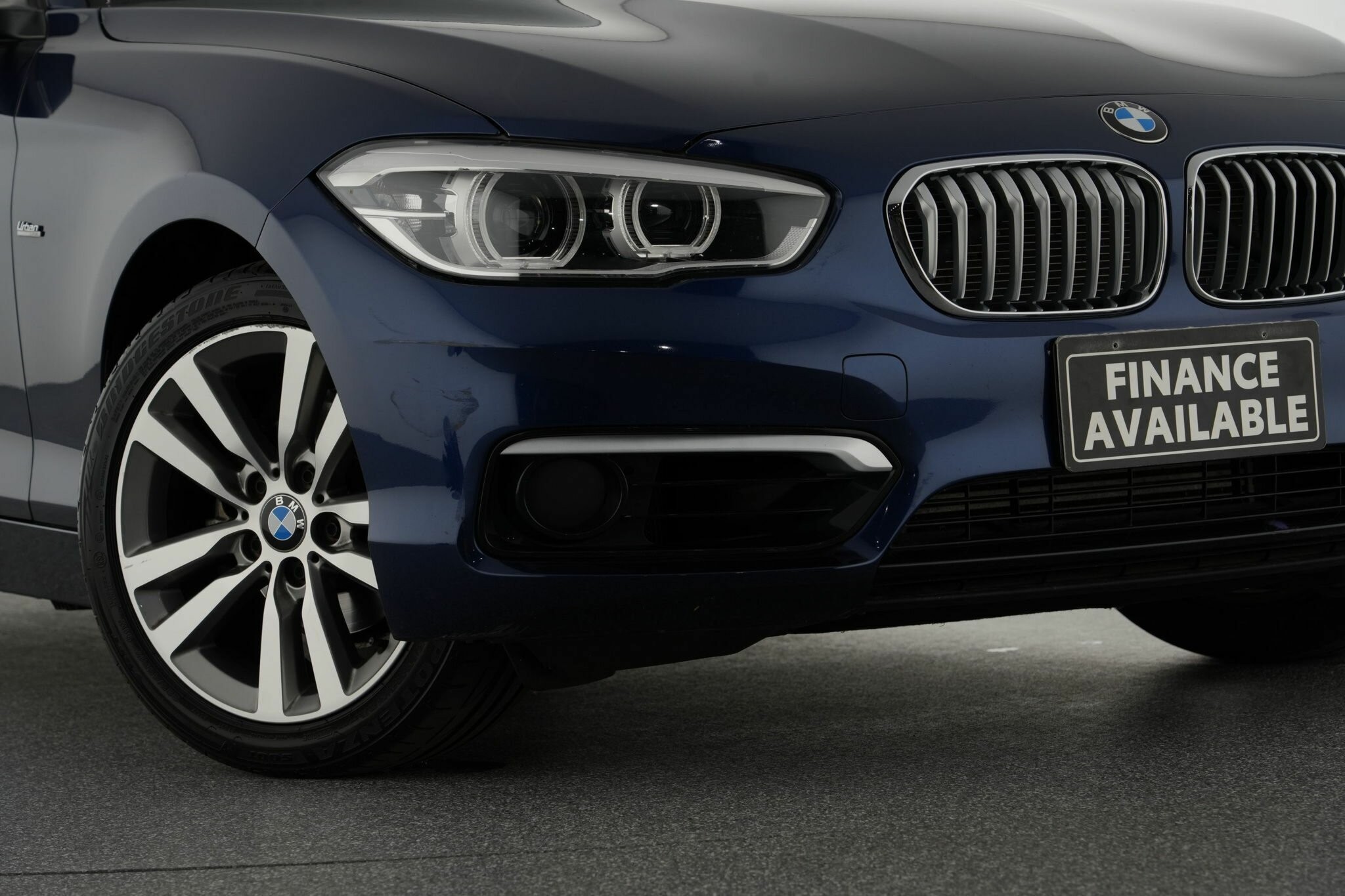 BMW 1 Series image 2