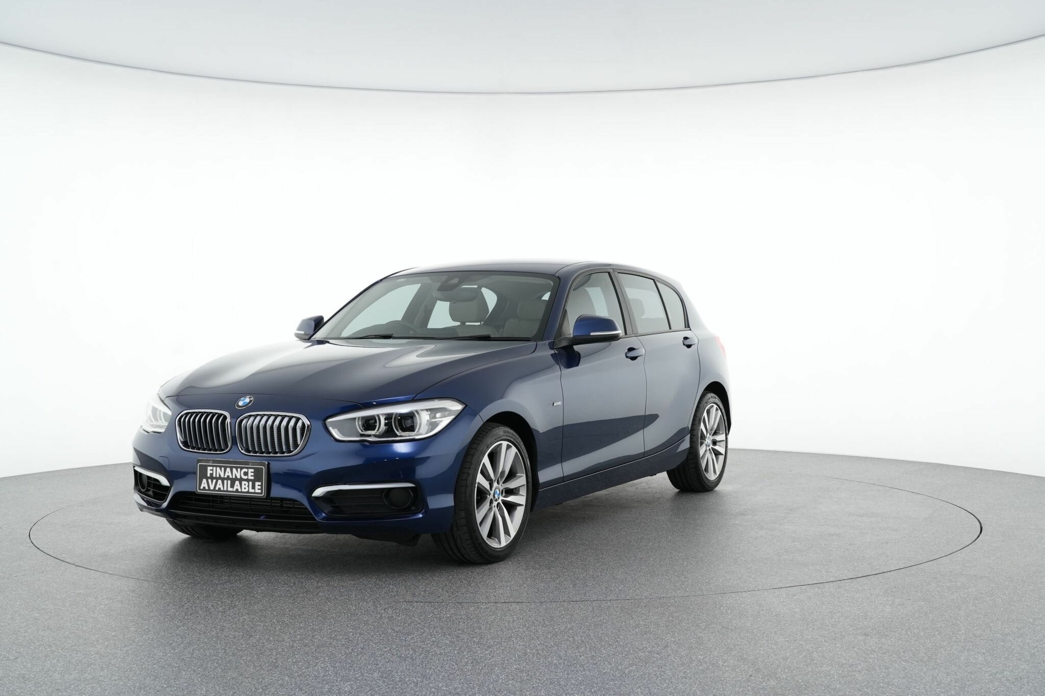 BMW 1 Series image 4