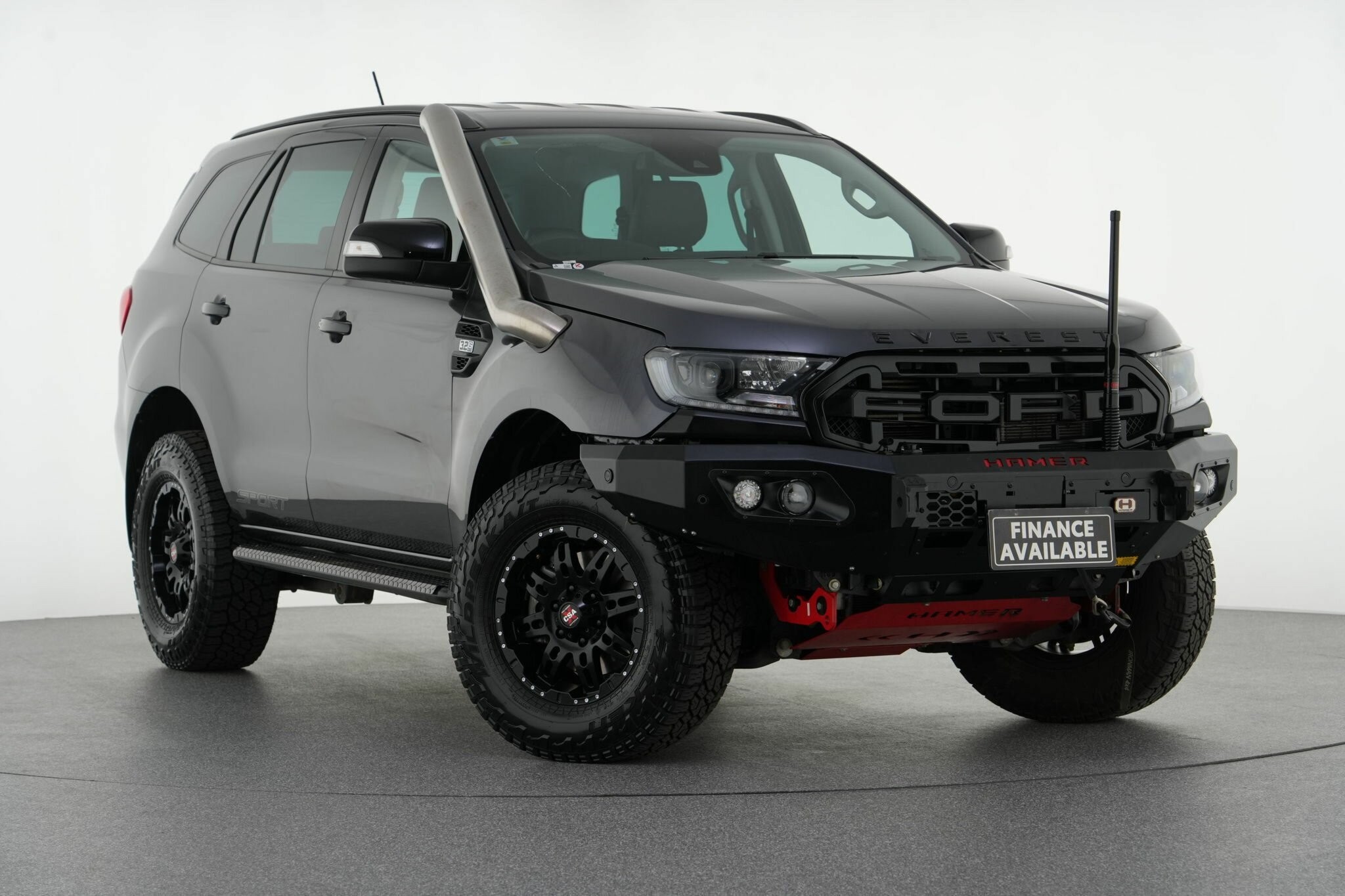Ford Everest image 1