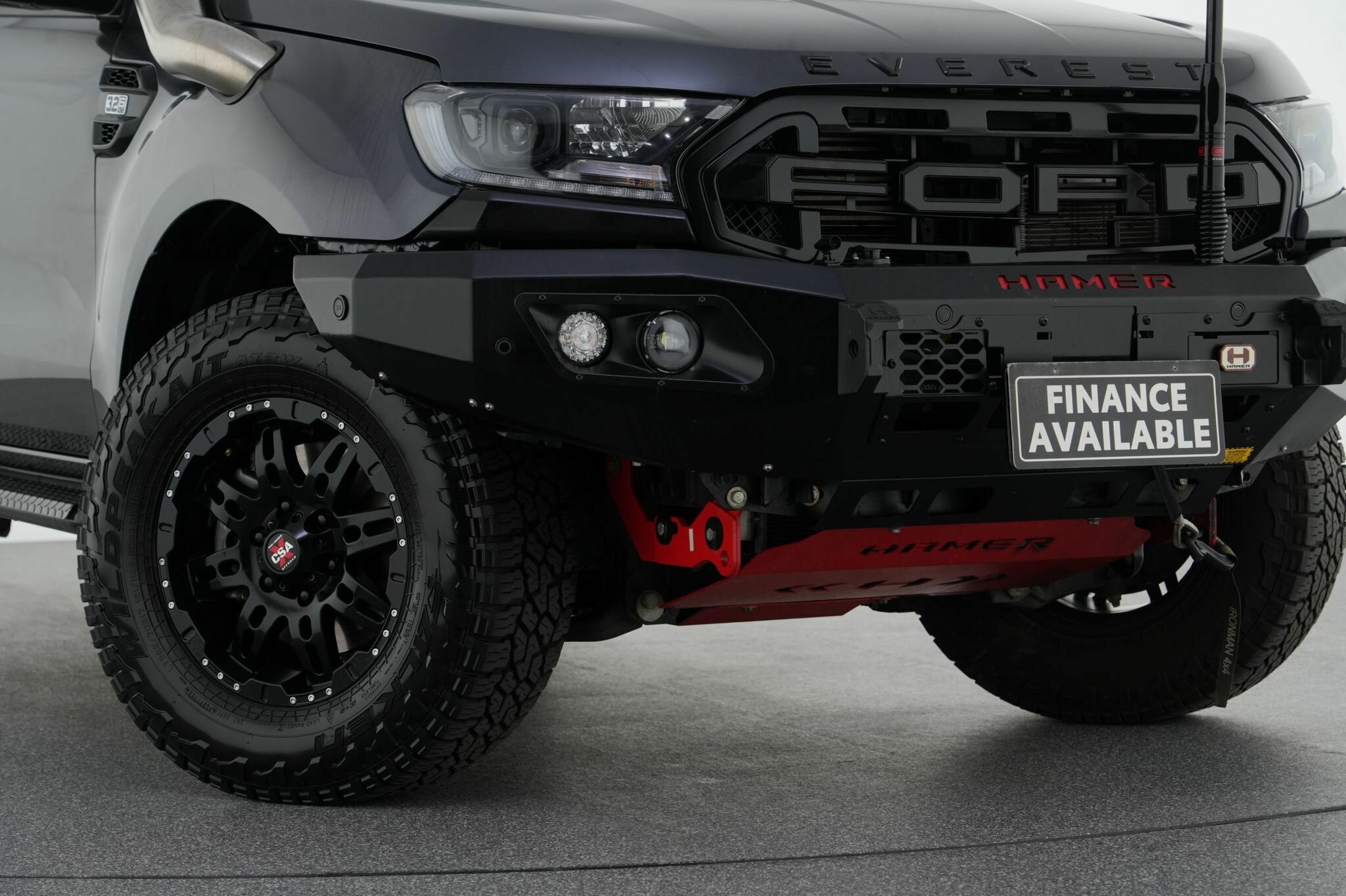 Ford Everest image 2