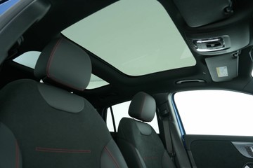 https://vehicle-cdn.autoleague.cloud/30641_U511761_16.jpg