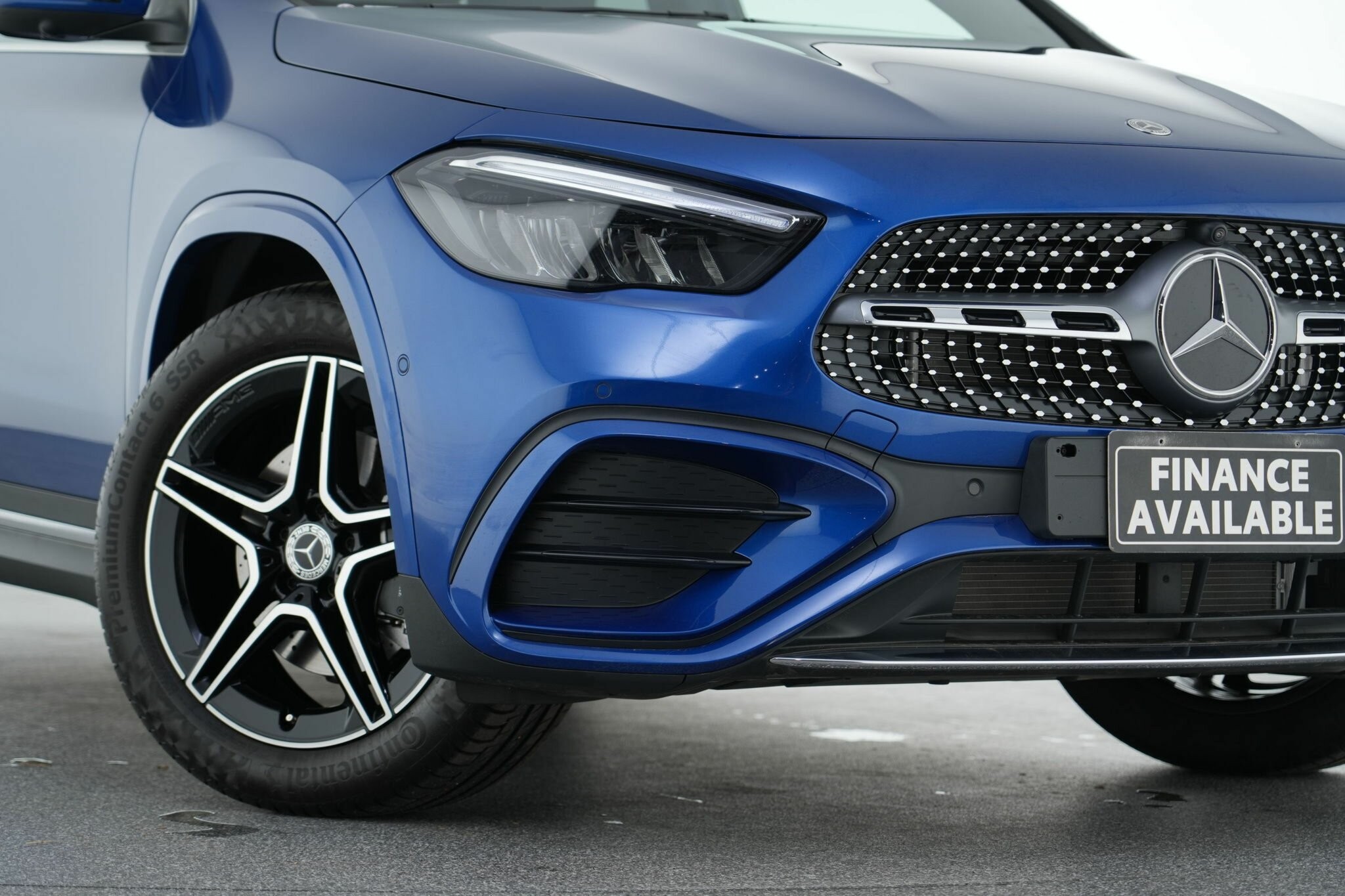 Mercedes Benz Gla-class image 2