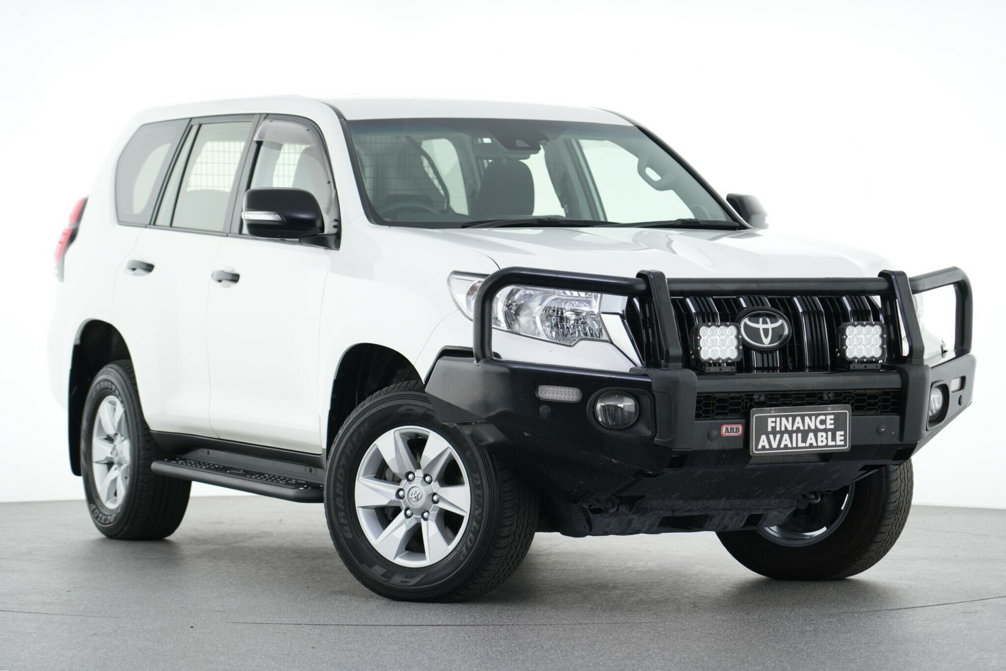 Toyota Landcruiser Prado image 1