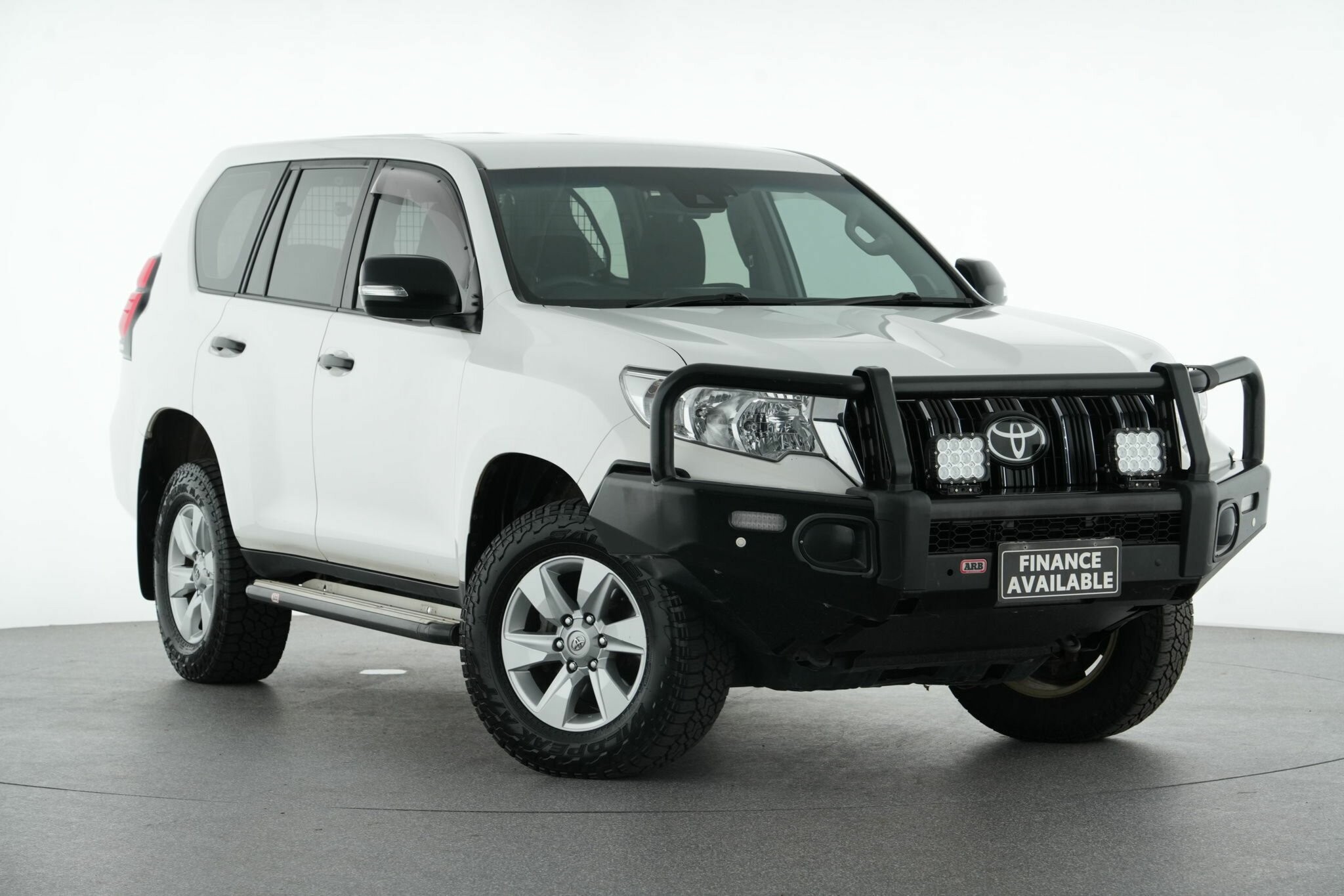 Toyota Landcruiser Prado image 1
