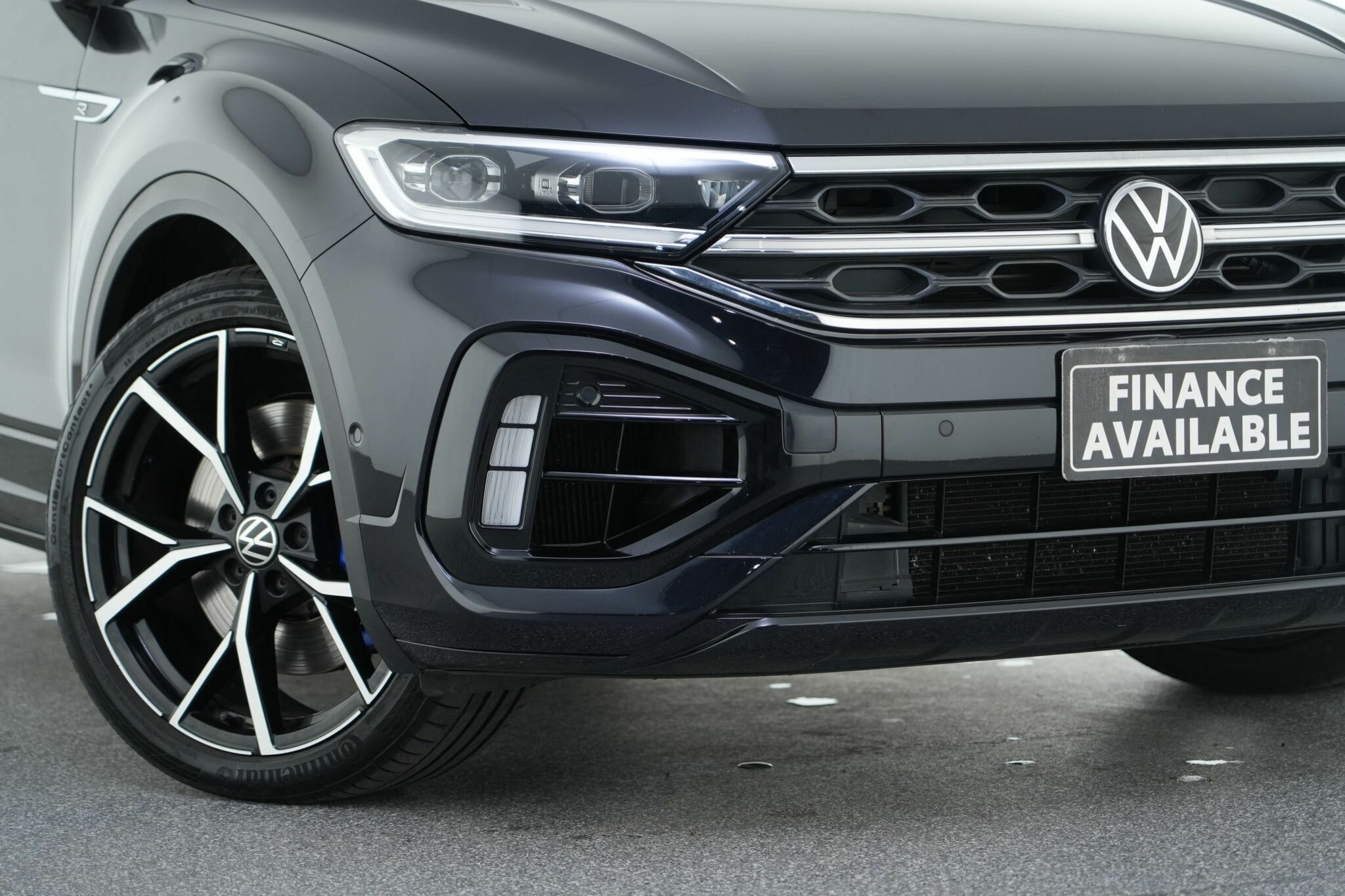 Volkswagen T-roc image 2