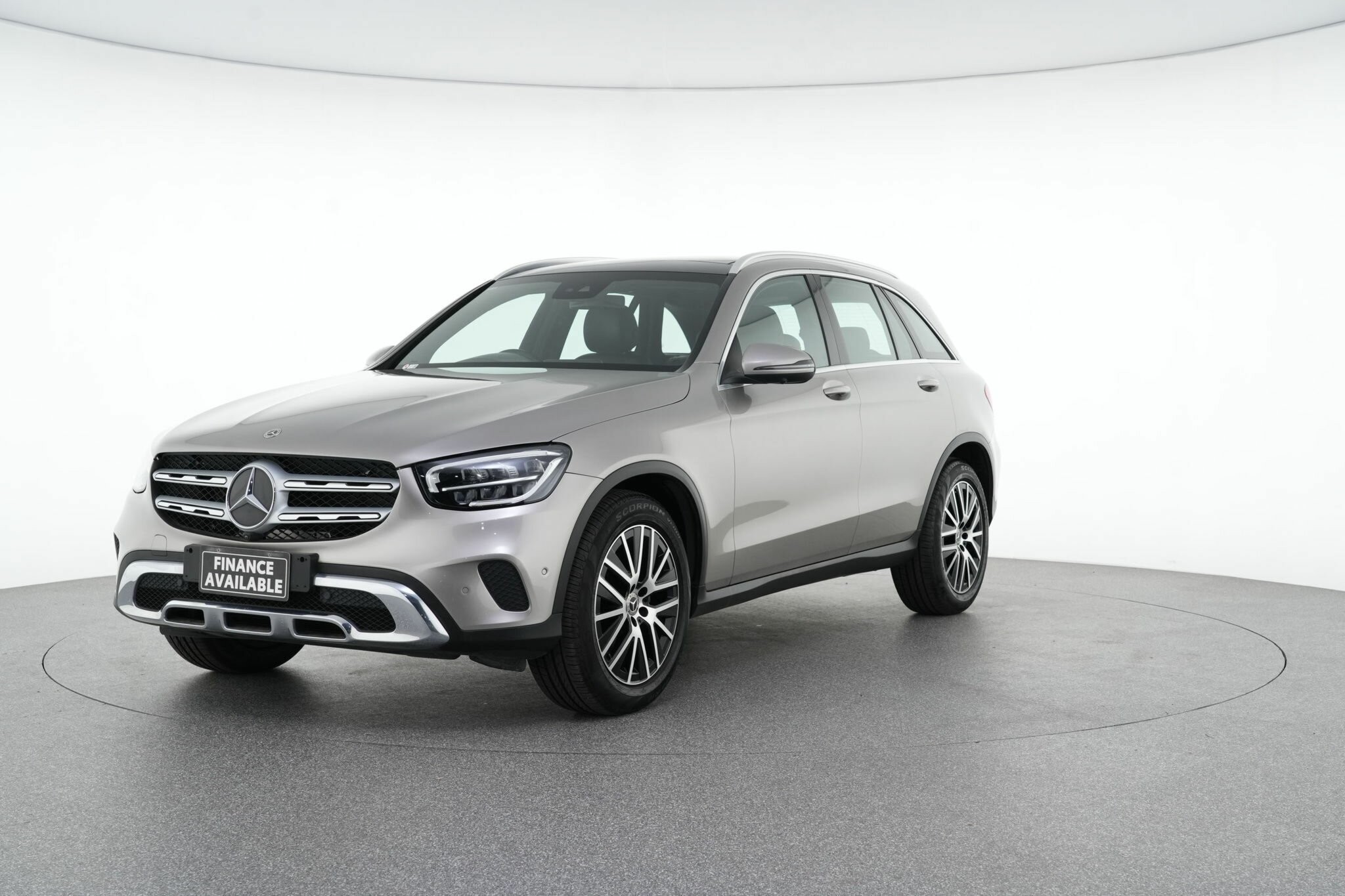 Mercedes Benz Glc-class image 4