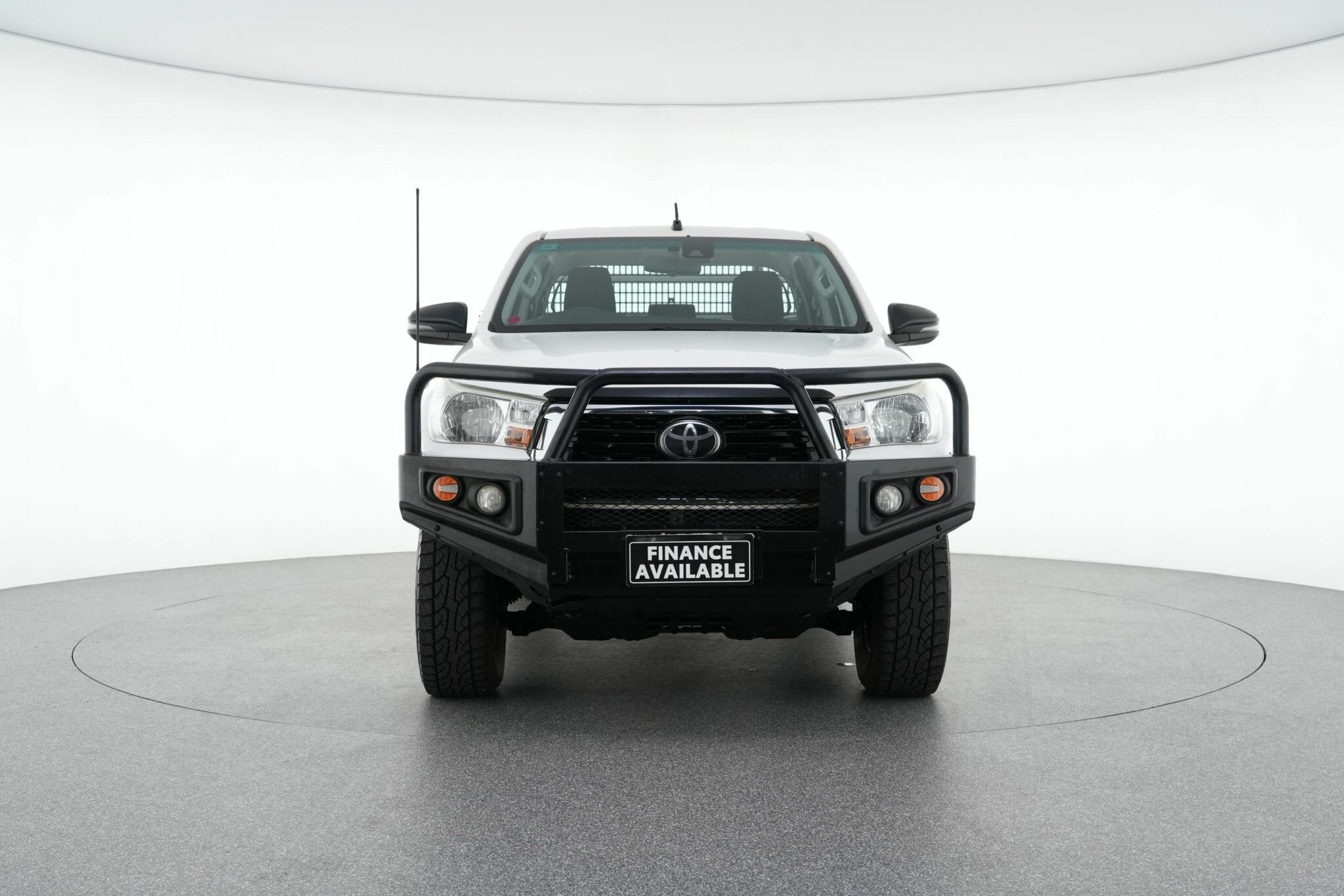Toyota Hilux image 3