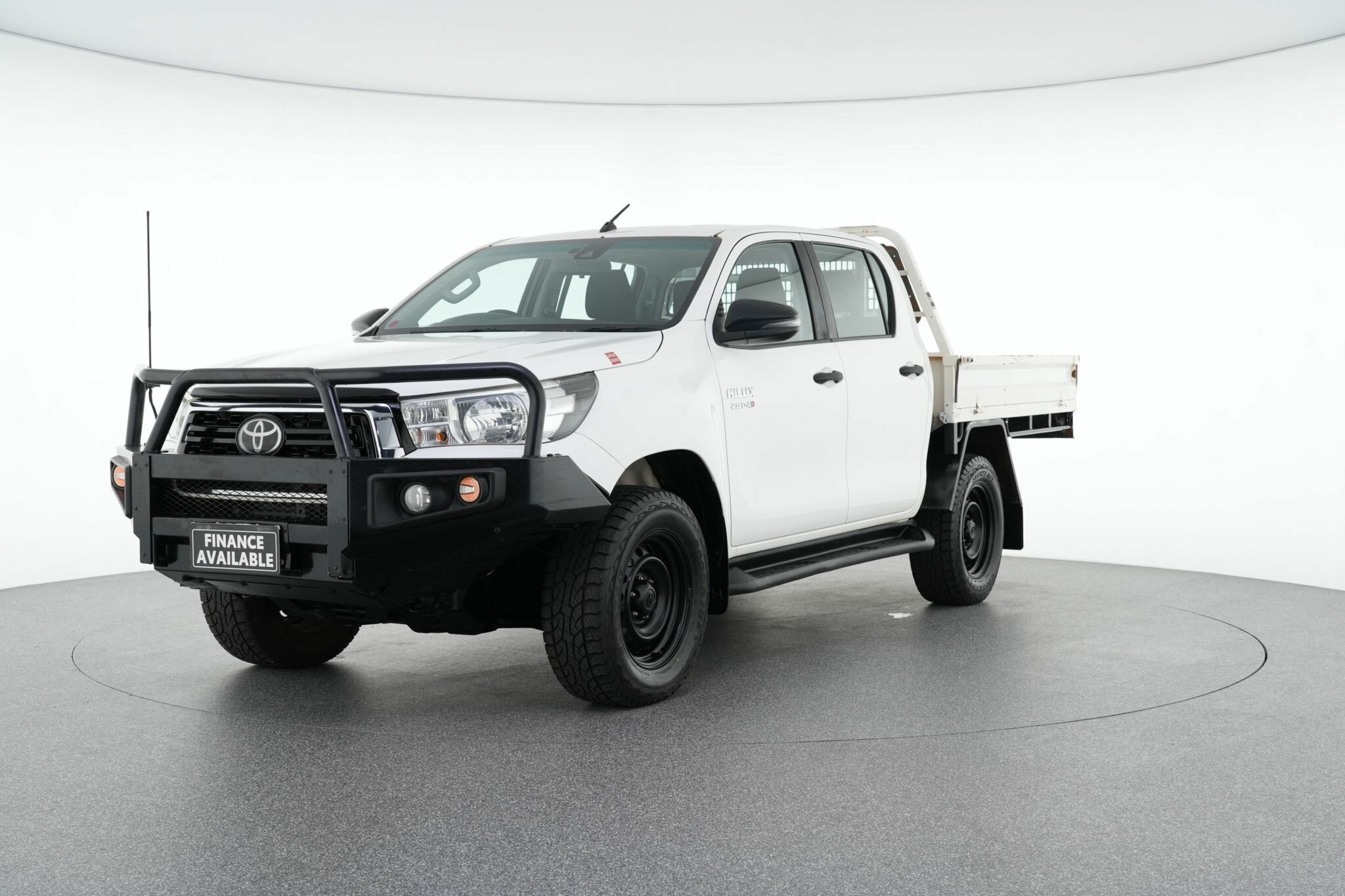 Toyota Hilux image 4