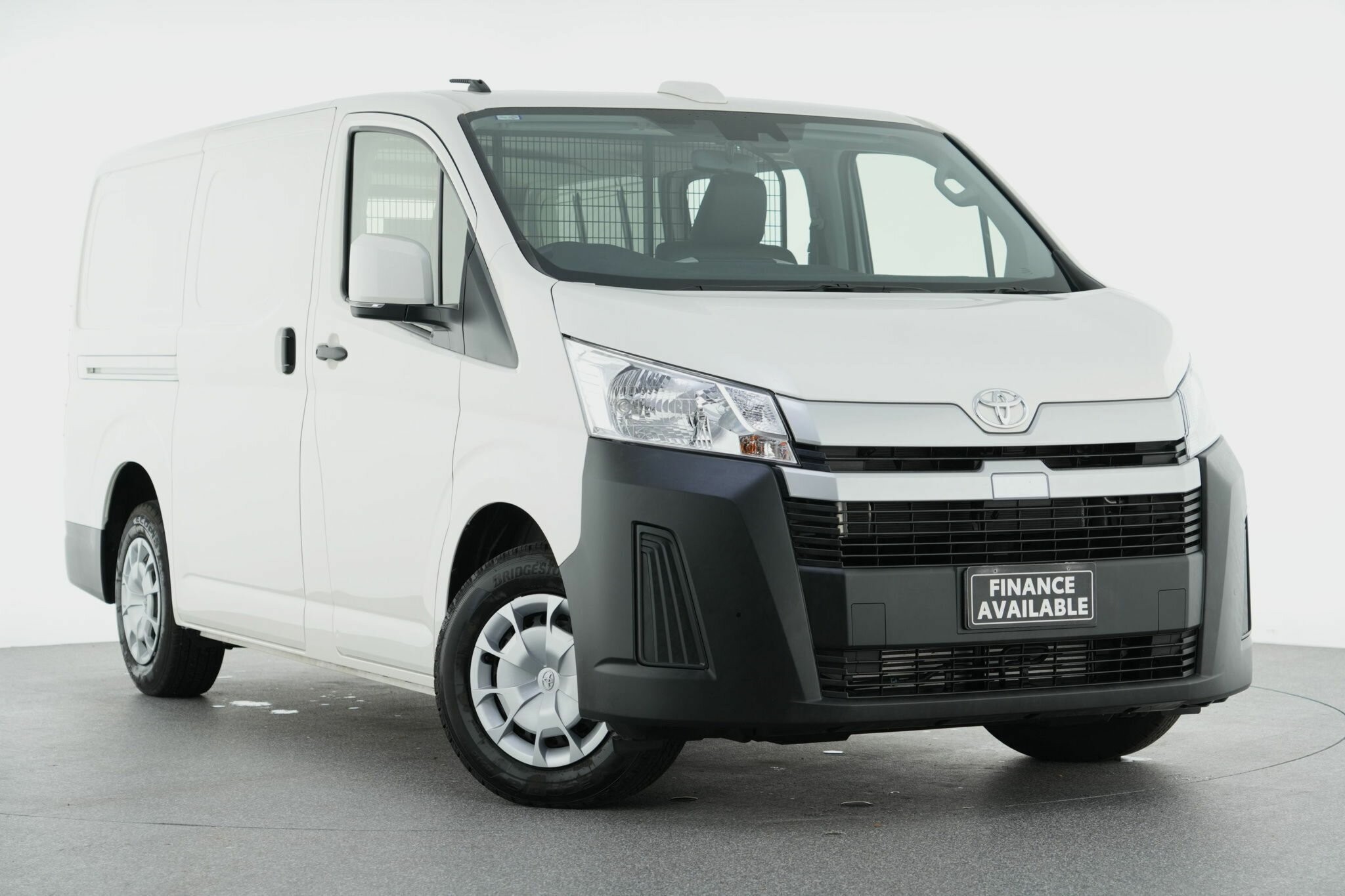 Toyota Hiace image 1