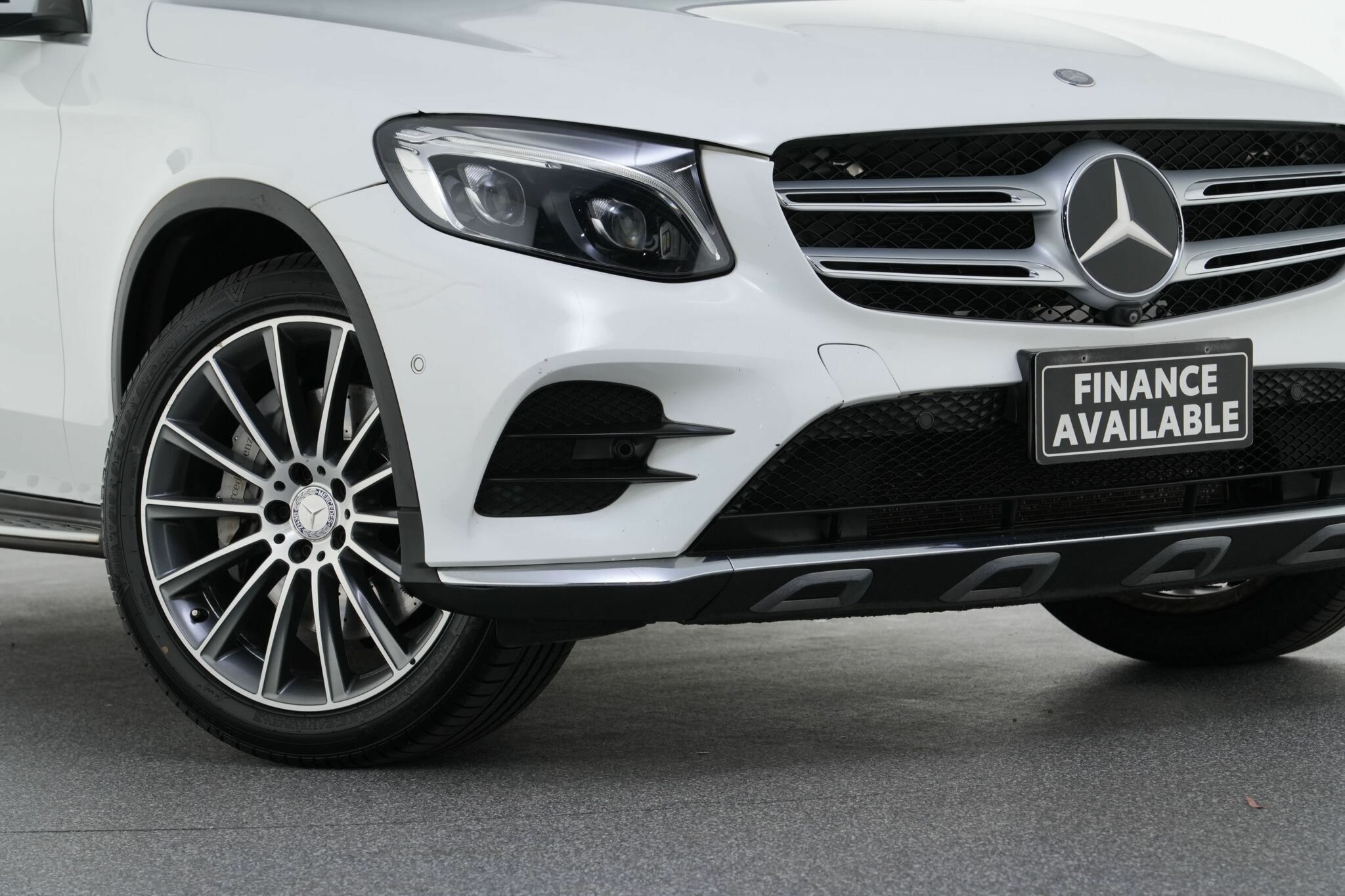 Mercedes Benz Glc-class image 2