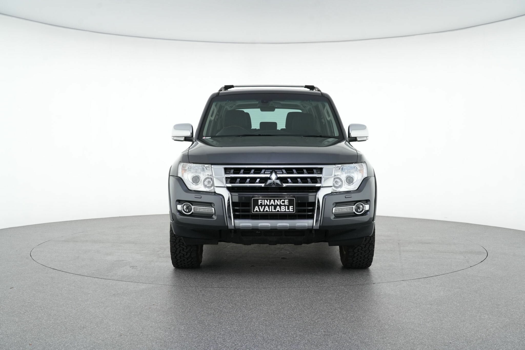 Mitsubishi Pajero image 3