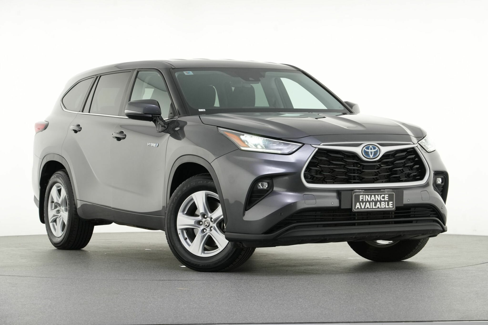 Toyota Kluger image 1