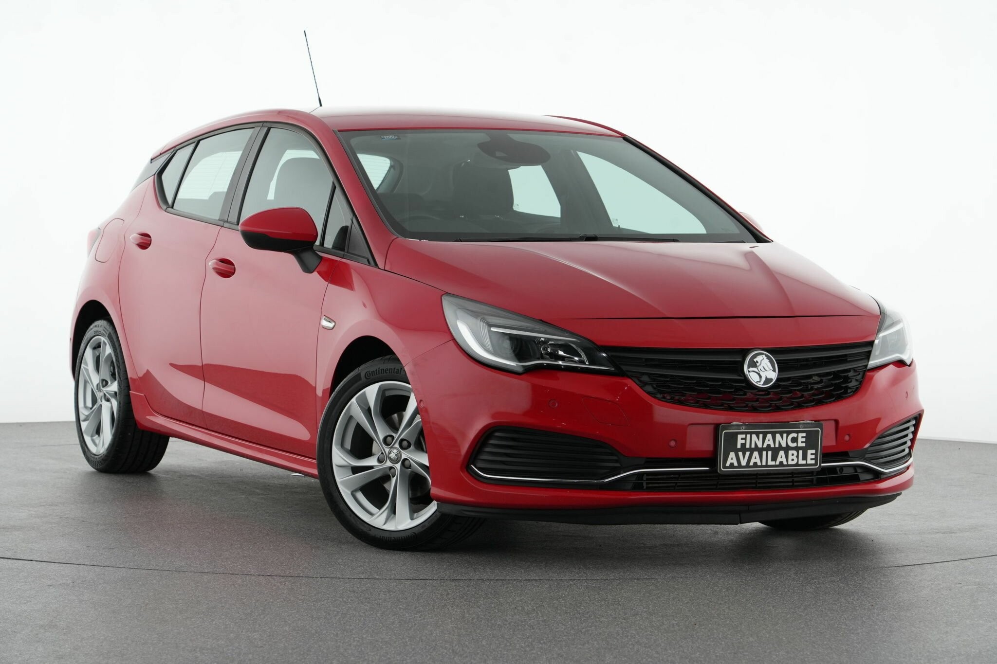 Holden Astra image 1