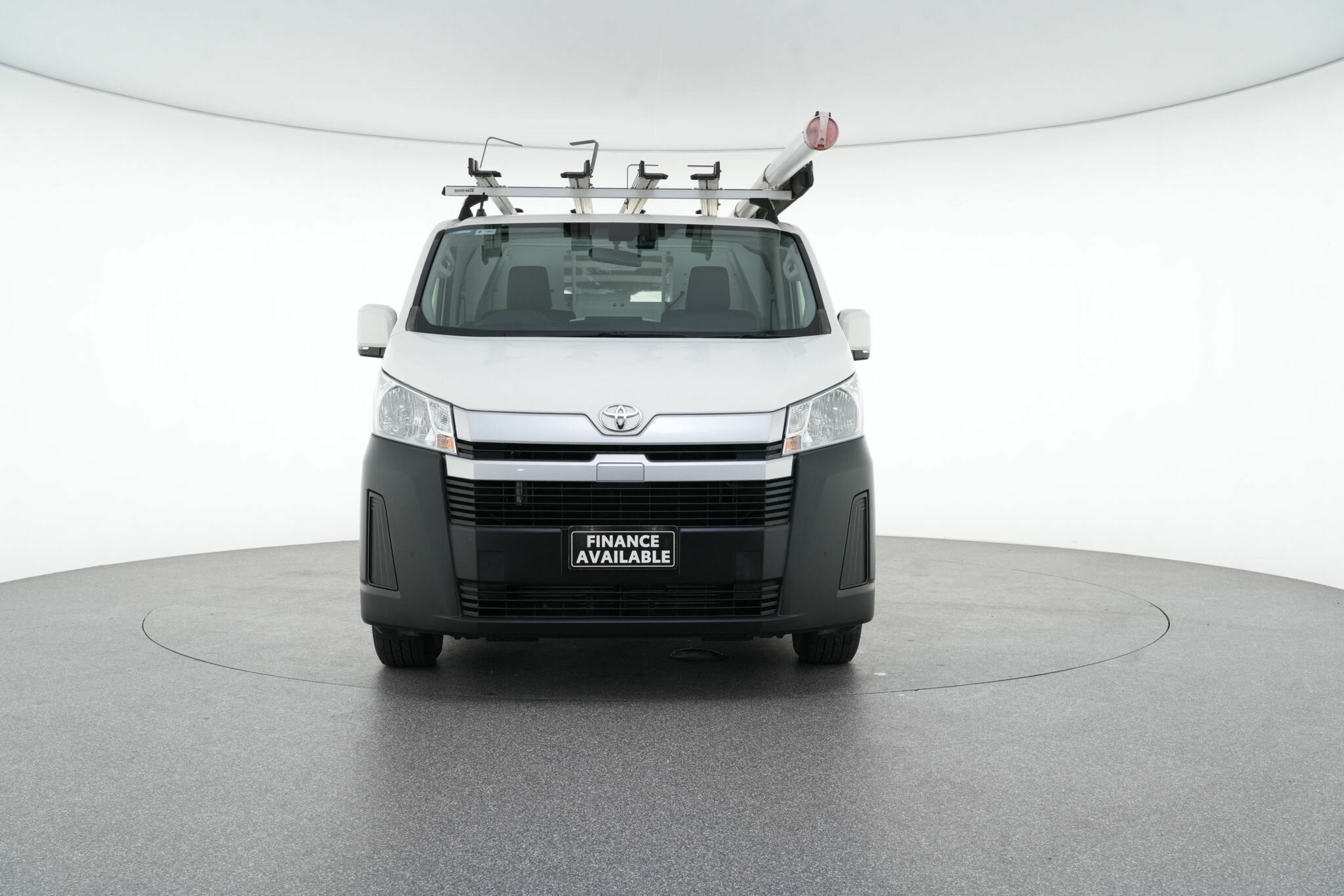 Toyota Hiace image 3