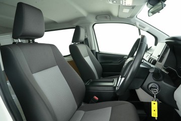 https://vehicle-cdn.autoleague.cloud/30641_U511943_10.jpg