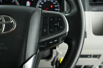 https://vehicle-cdn.autoleague.cloud/30641_U511943_16.jpg