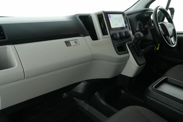 https://vehicle-cdn.autoleague.cloud/30641_U511943_21.jpg