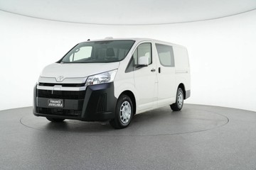 https://vehicle-cdn.autoleague.cloud/30641_U511943_4.jpg