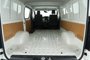 https://vehicle-cdn.autoleague.cloud/30641_U511943_9.jpg