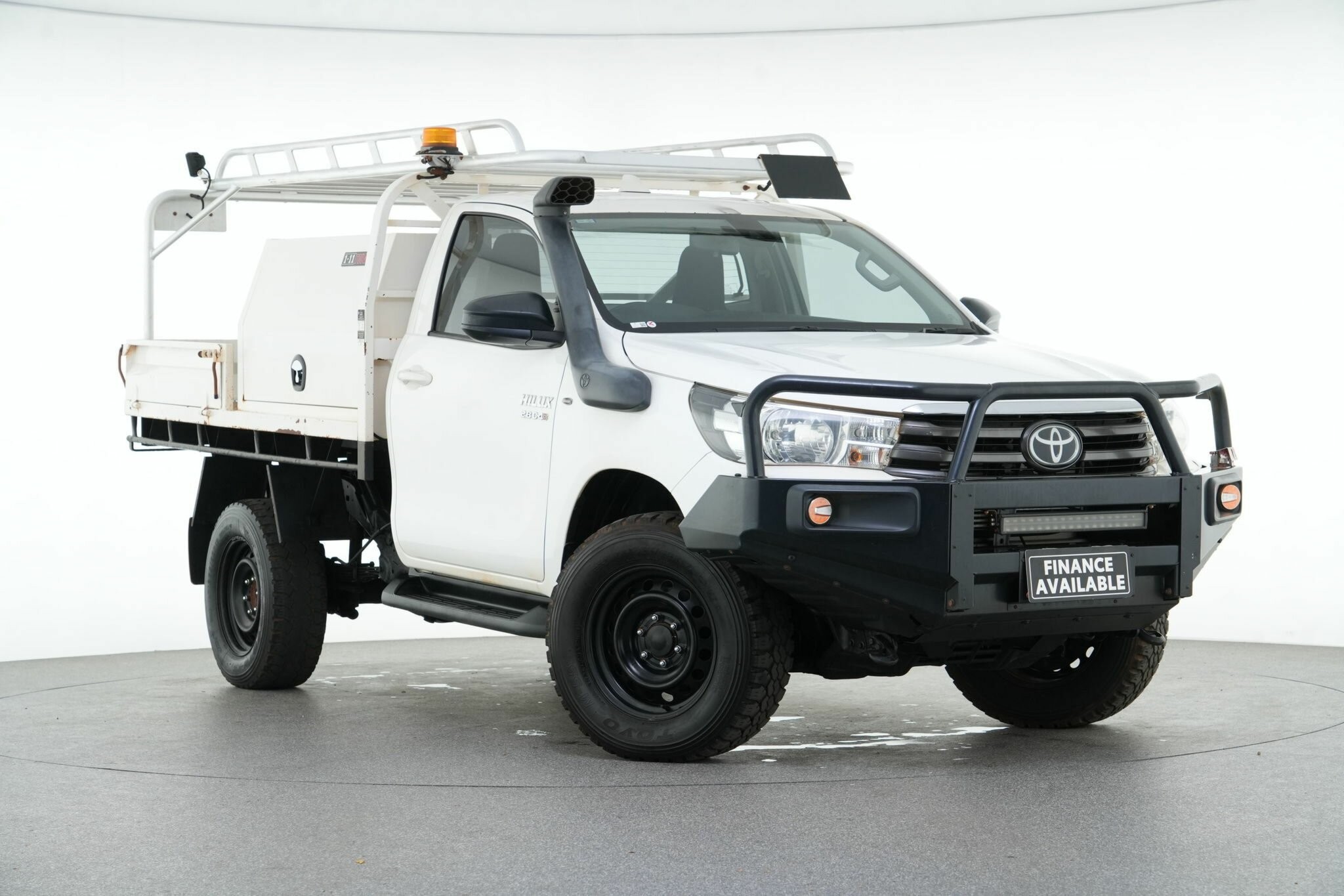 Toyota Hilux image 1