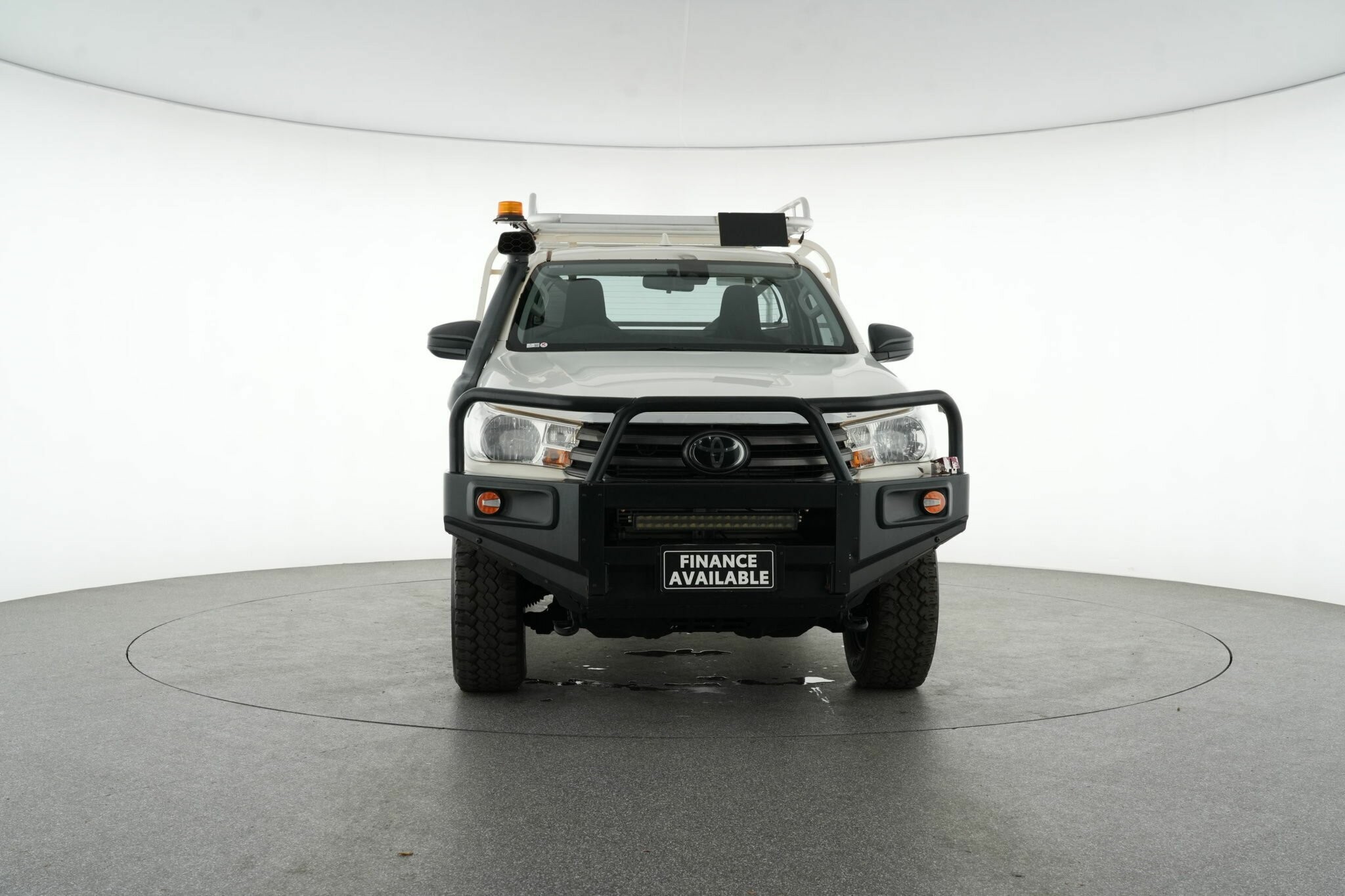 Toyota Hilux image 3