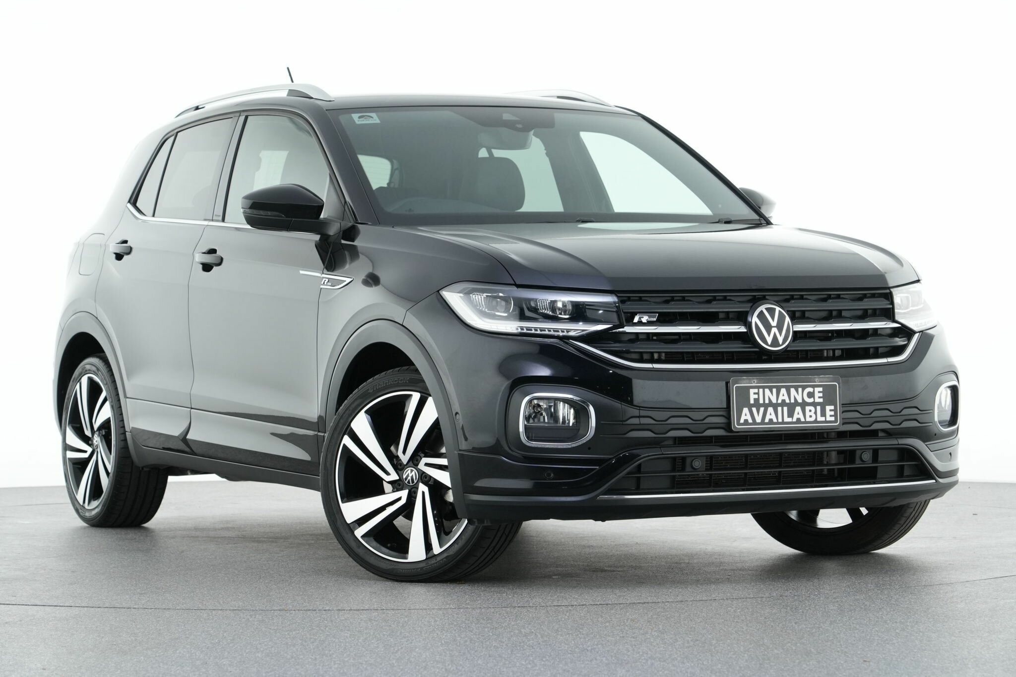 Volkswagen T-cross image 1