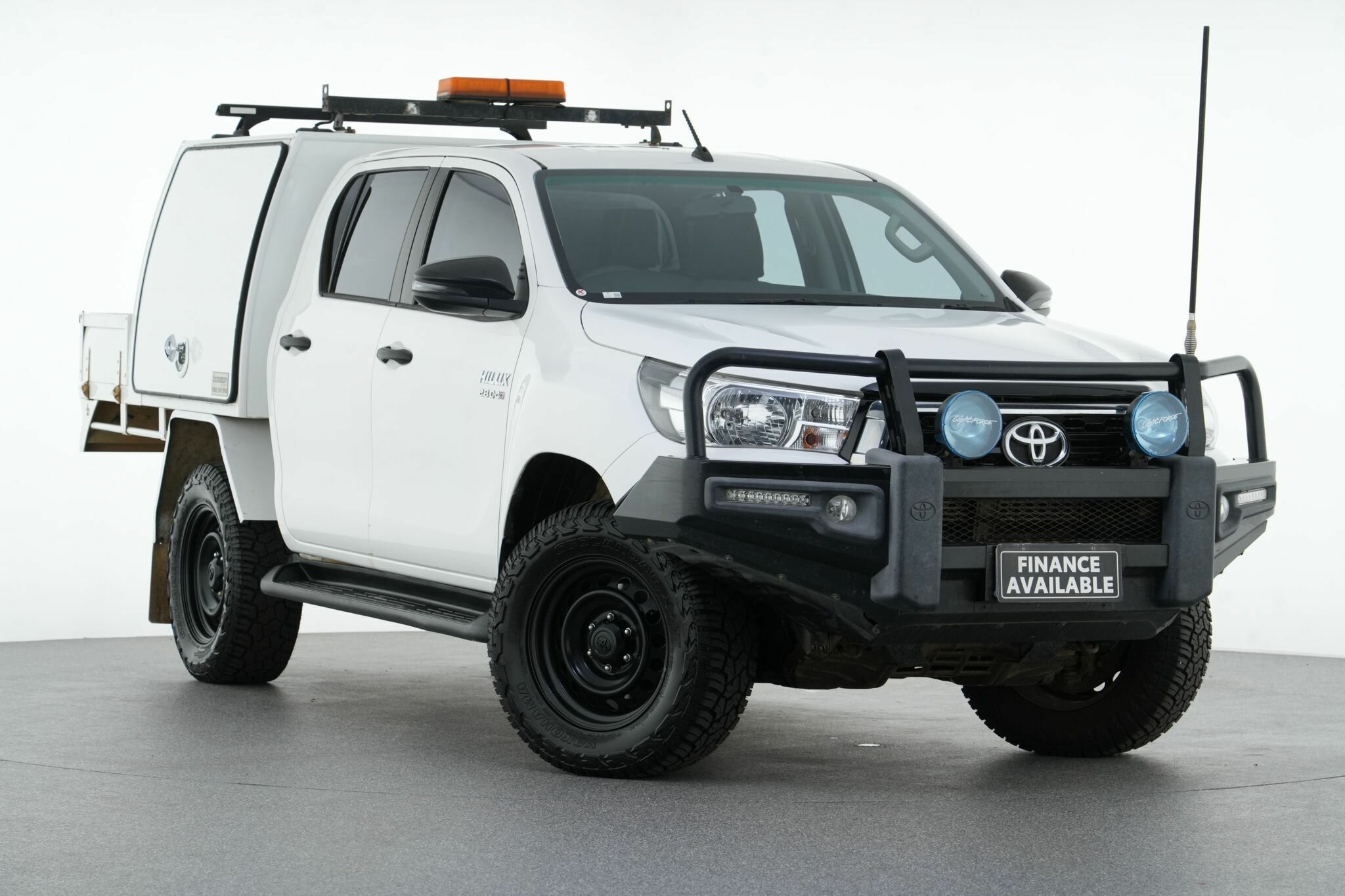 Toyota Hilux image 1