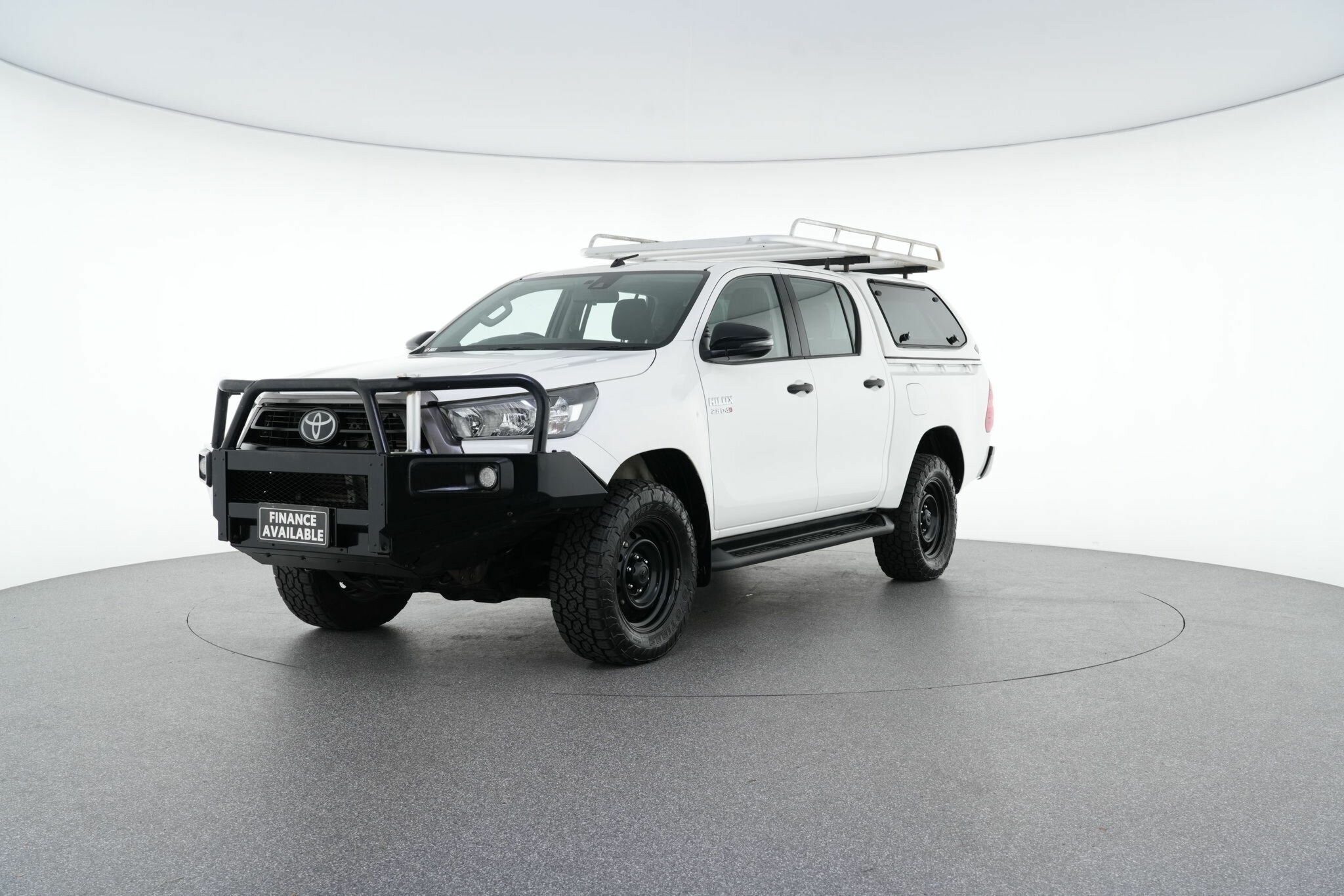 Toyota Hilux image 4