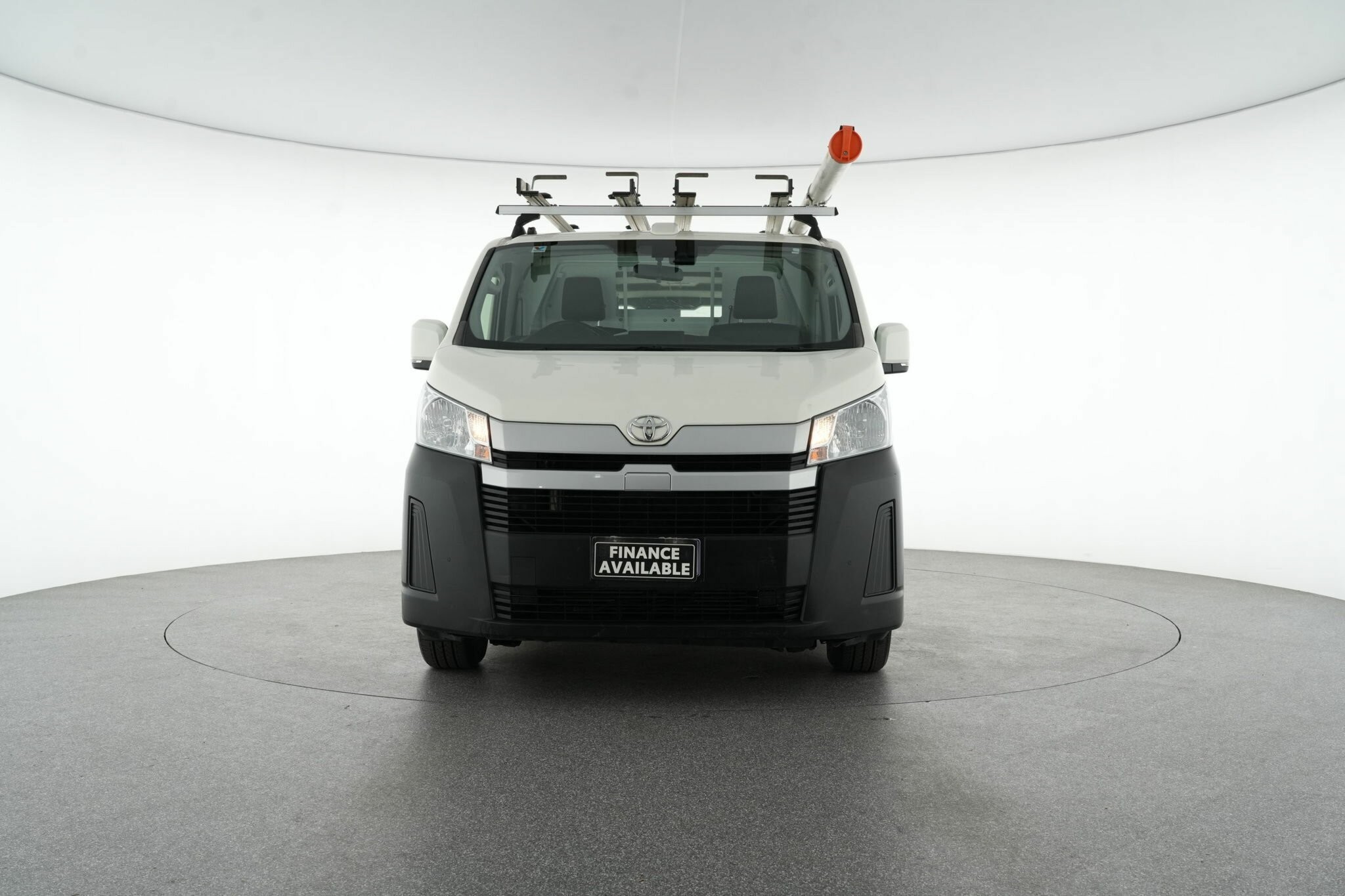 Toyota Hiace image 3