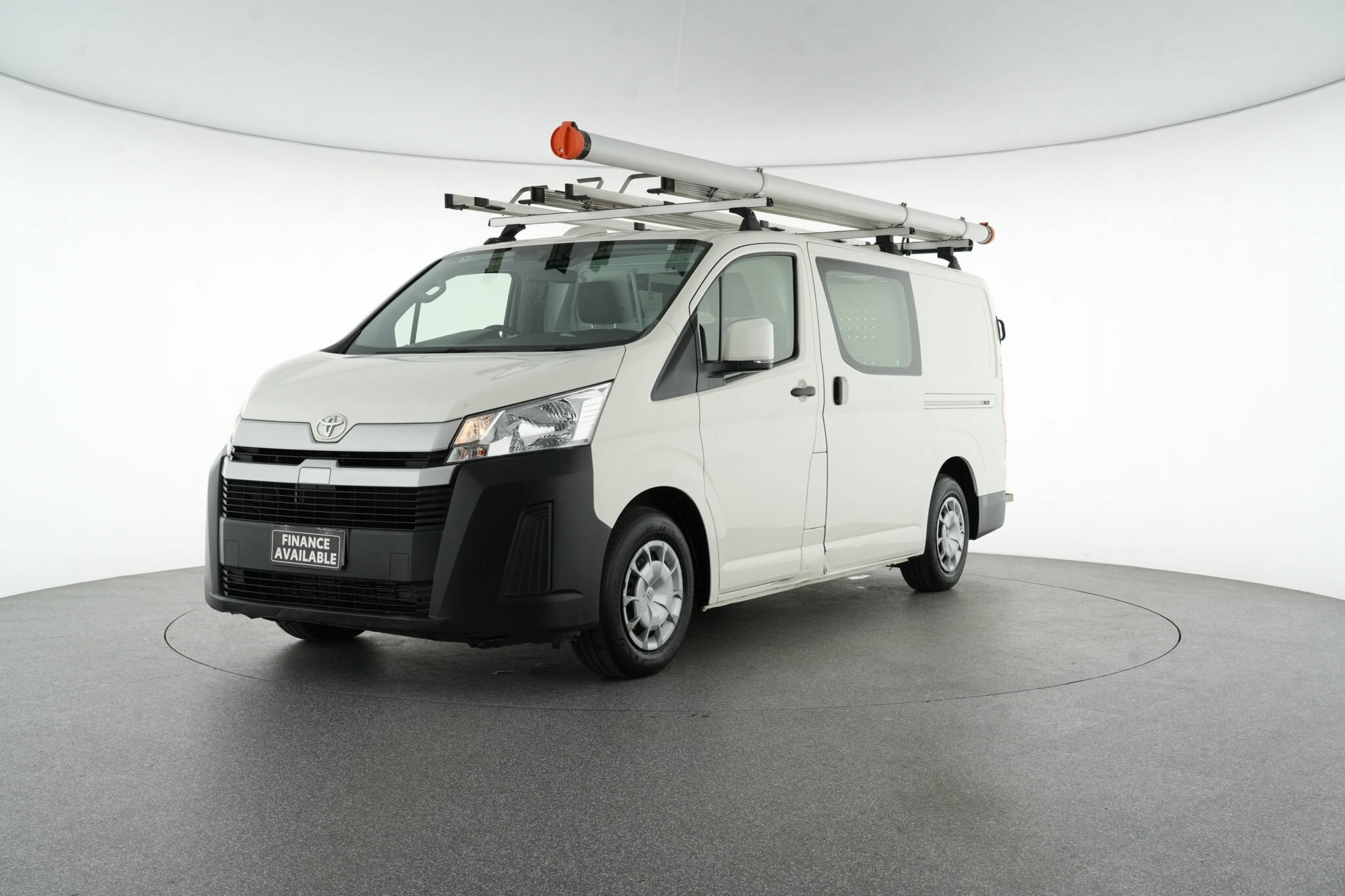 Toyota Hiace image 4