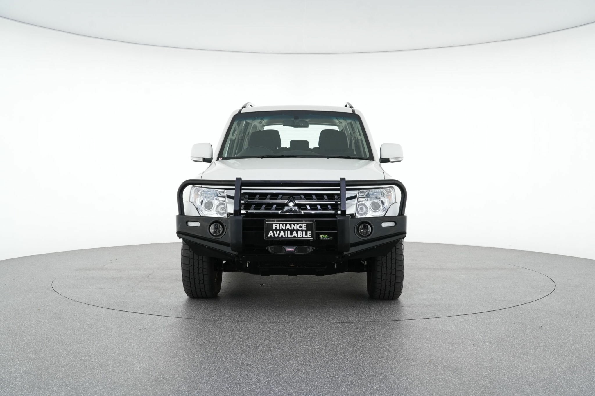 Mitsubishi Pajero image 3