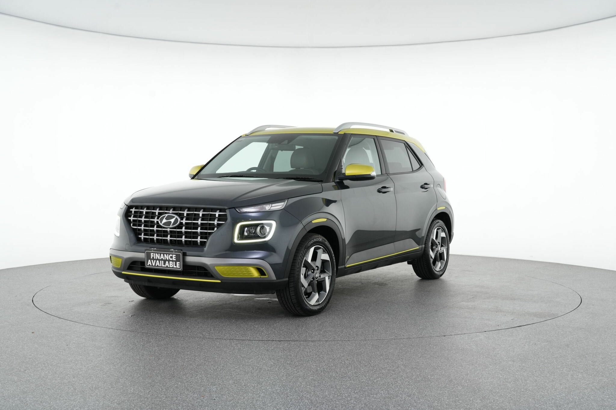 Hyundai Venue image 4