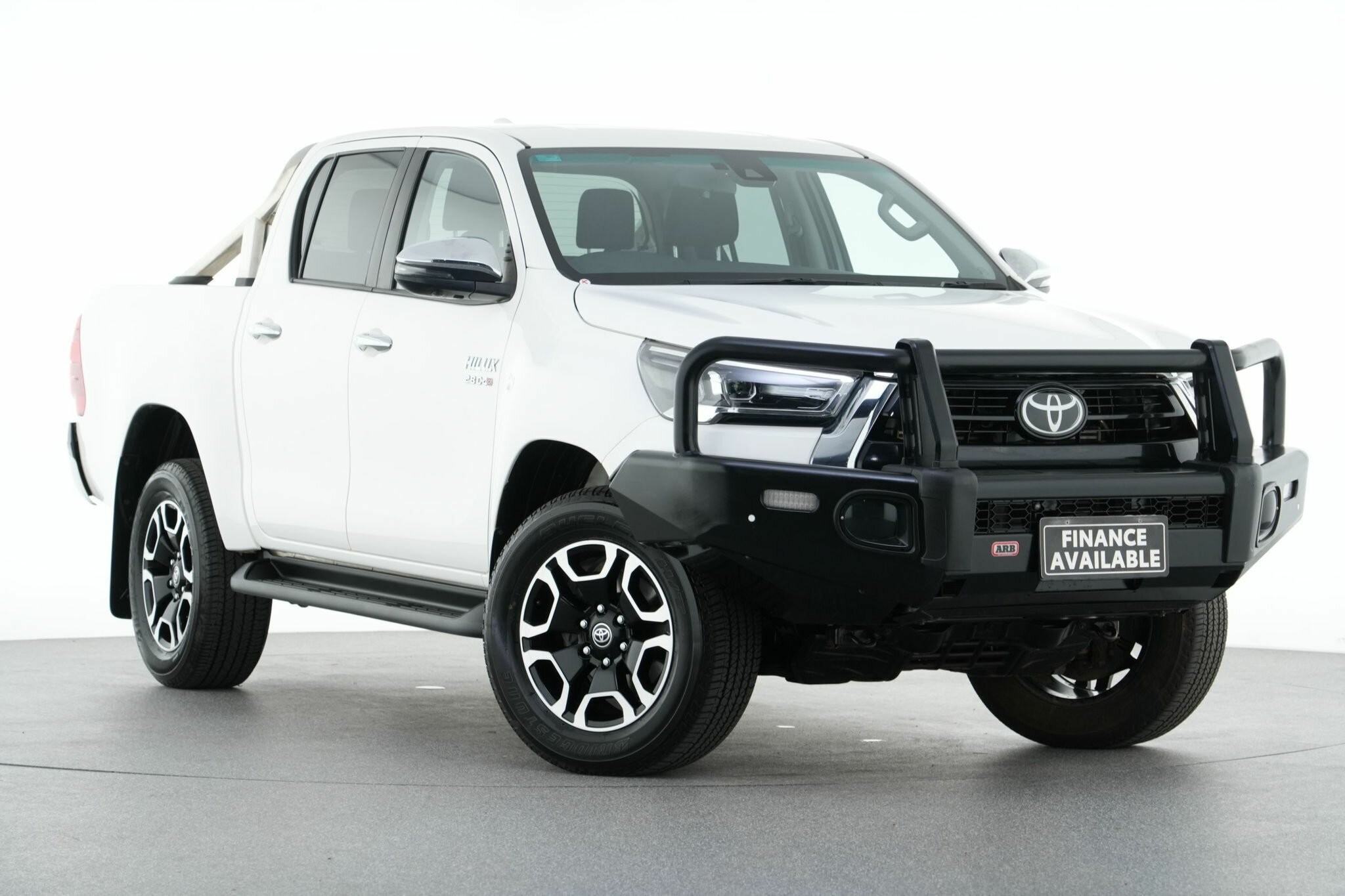 Toyota Hilux image 1