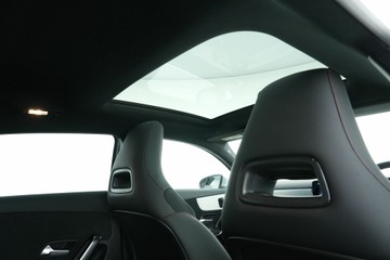 https://vehicle-cdn.autoleague.cloud/30641_U512029_11.jpg