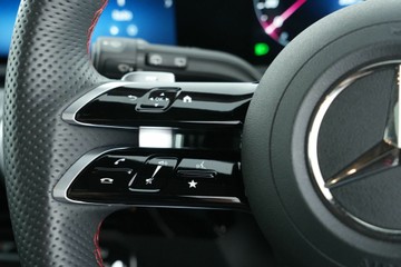 https://vehicle-cdn.autoleague.cloud/30641_U512029_19.jpg