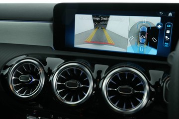 https://vehicle-cdn.autoleague.cloud/30641_U512029_23.jpg