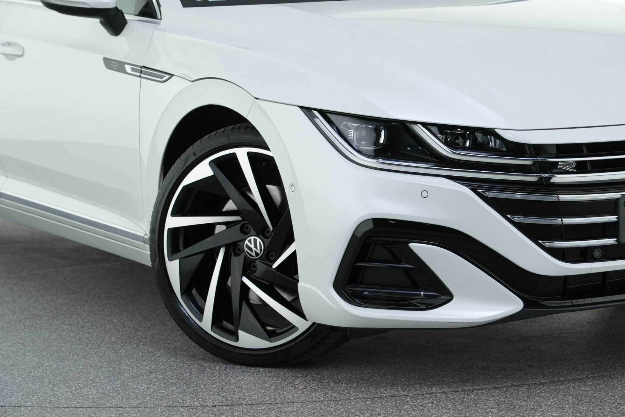 Volkswagen Arteon image 2