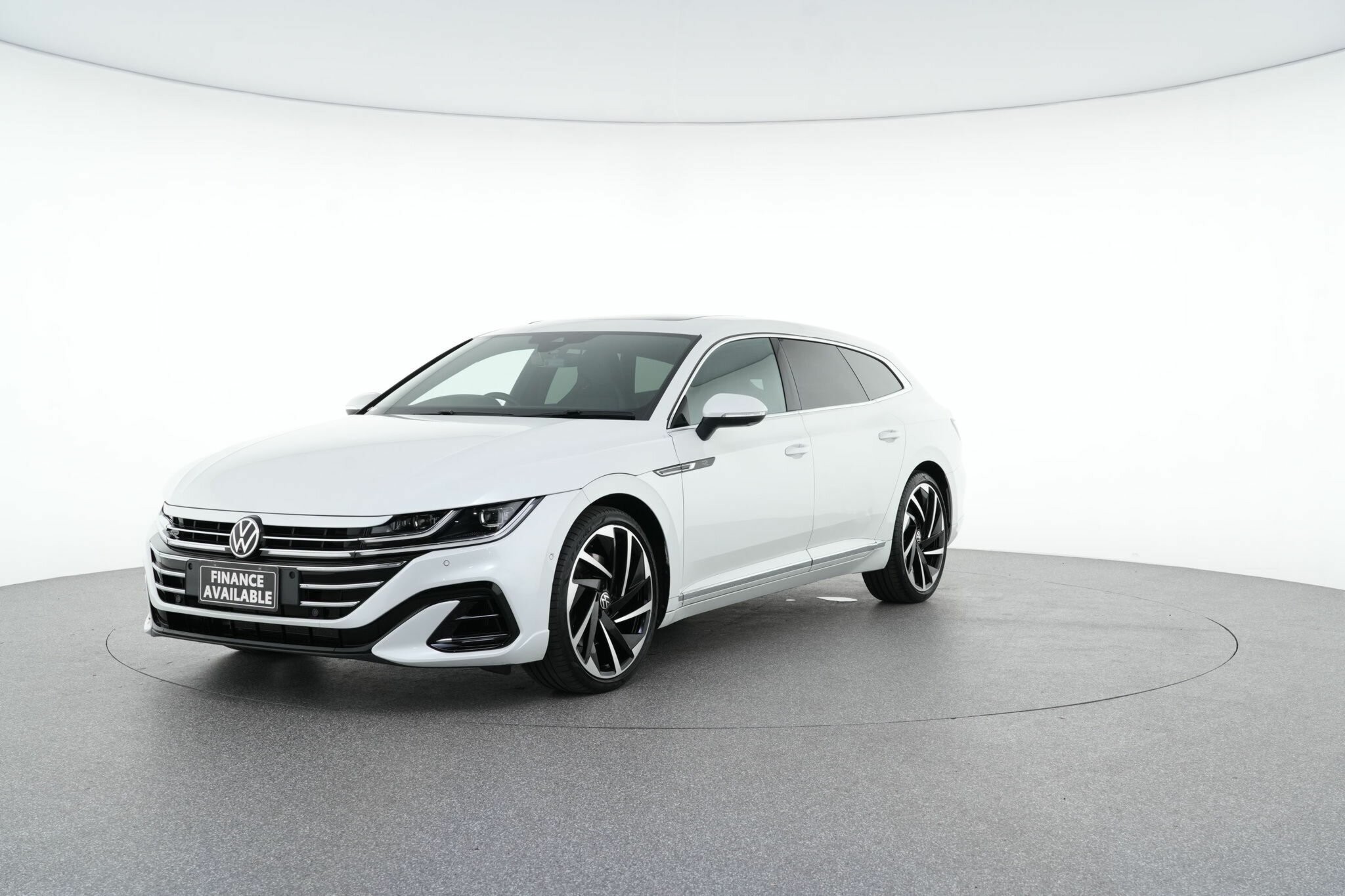 Volkswagen Arteon image 4