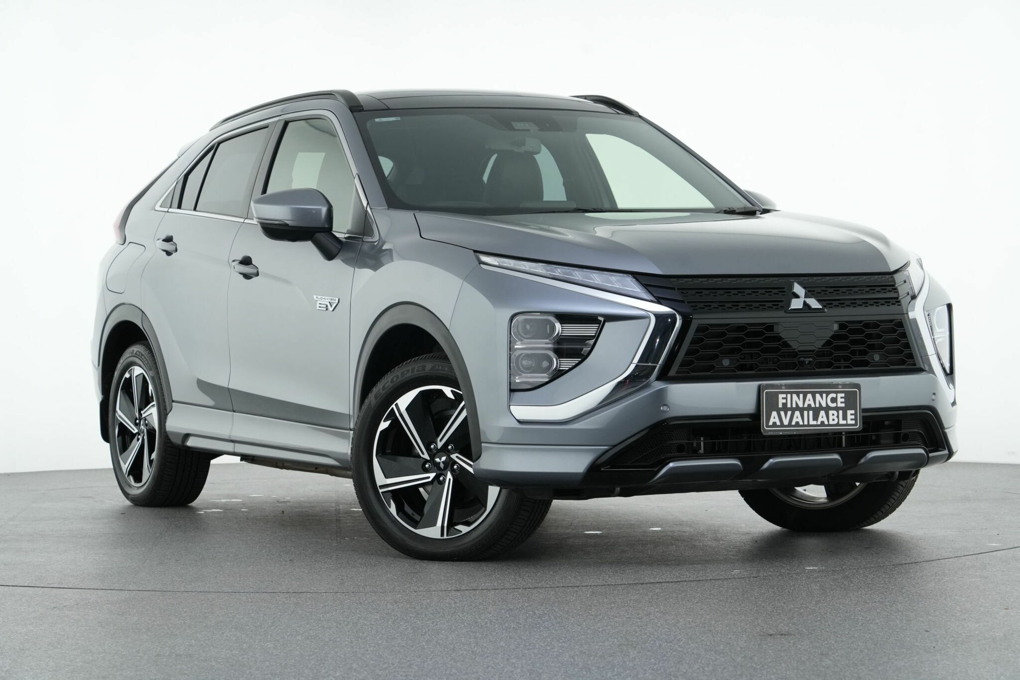 Mitsubishi Eclipse Cross image 1