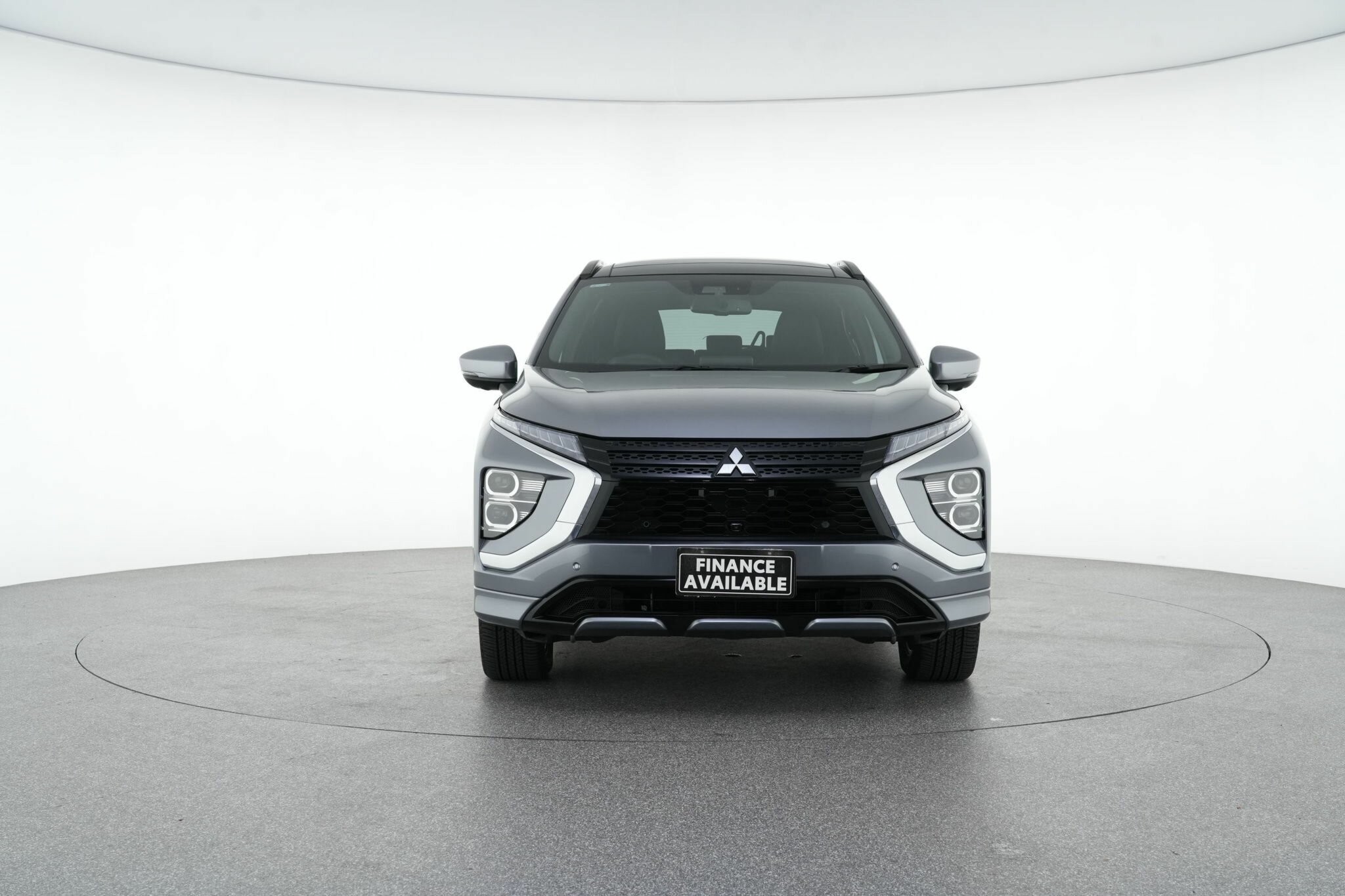 Mitsubishi Eclipse Cross image 3