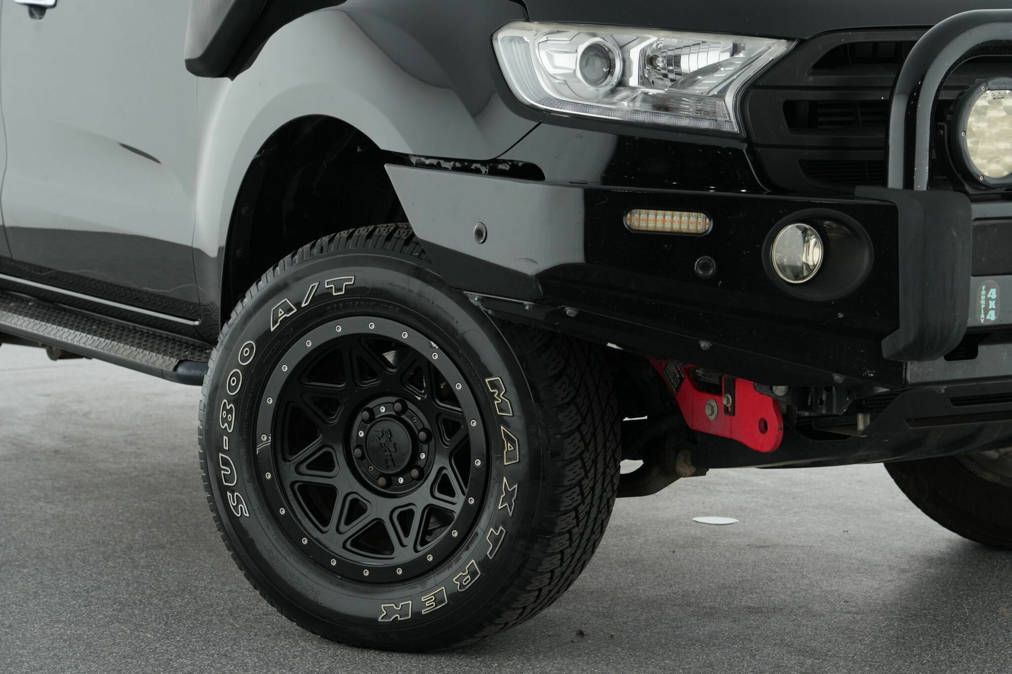 Ford Everest image 2