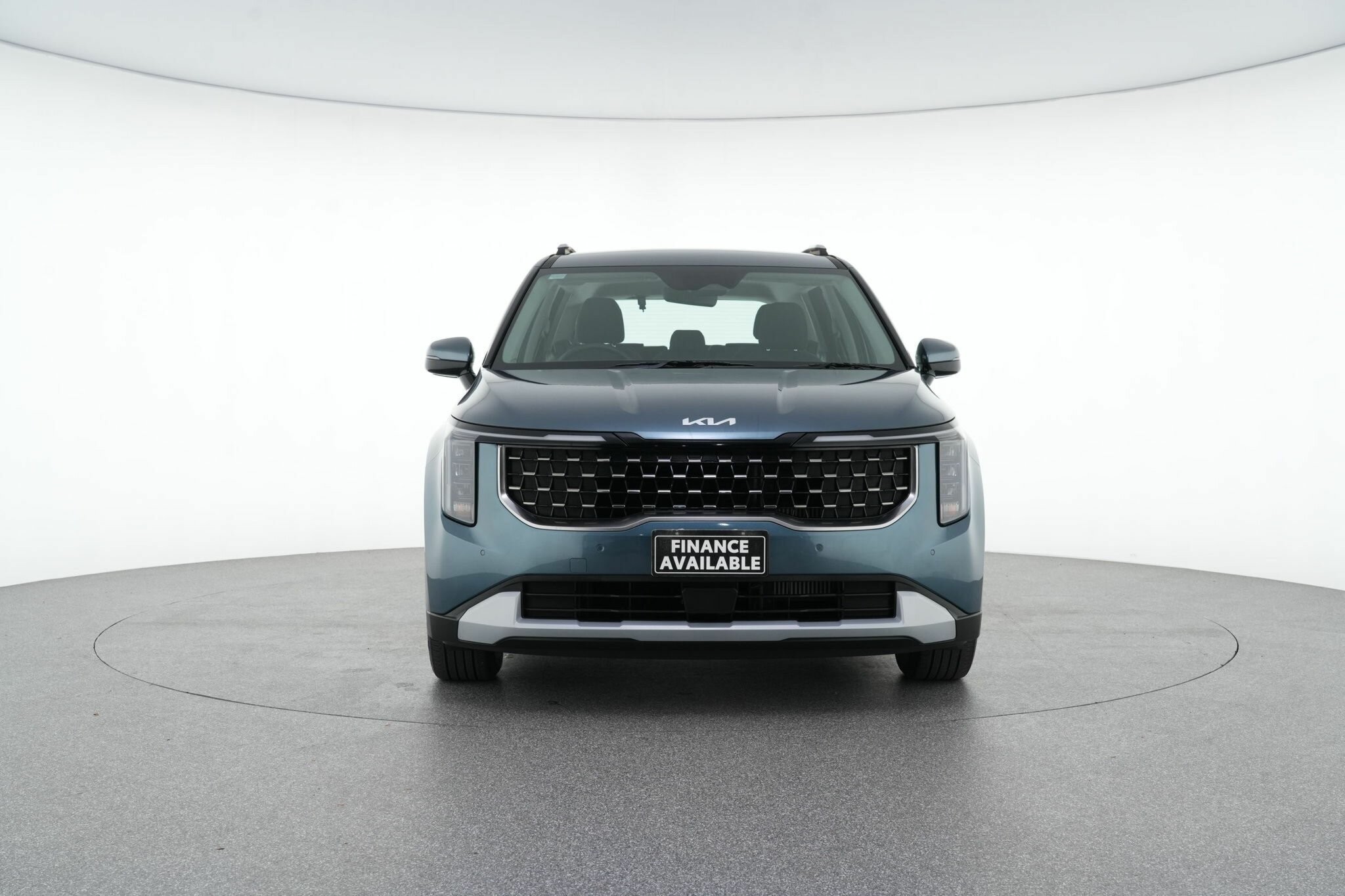 Kia Carnival image 3