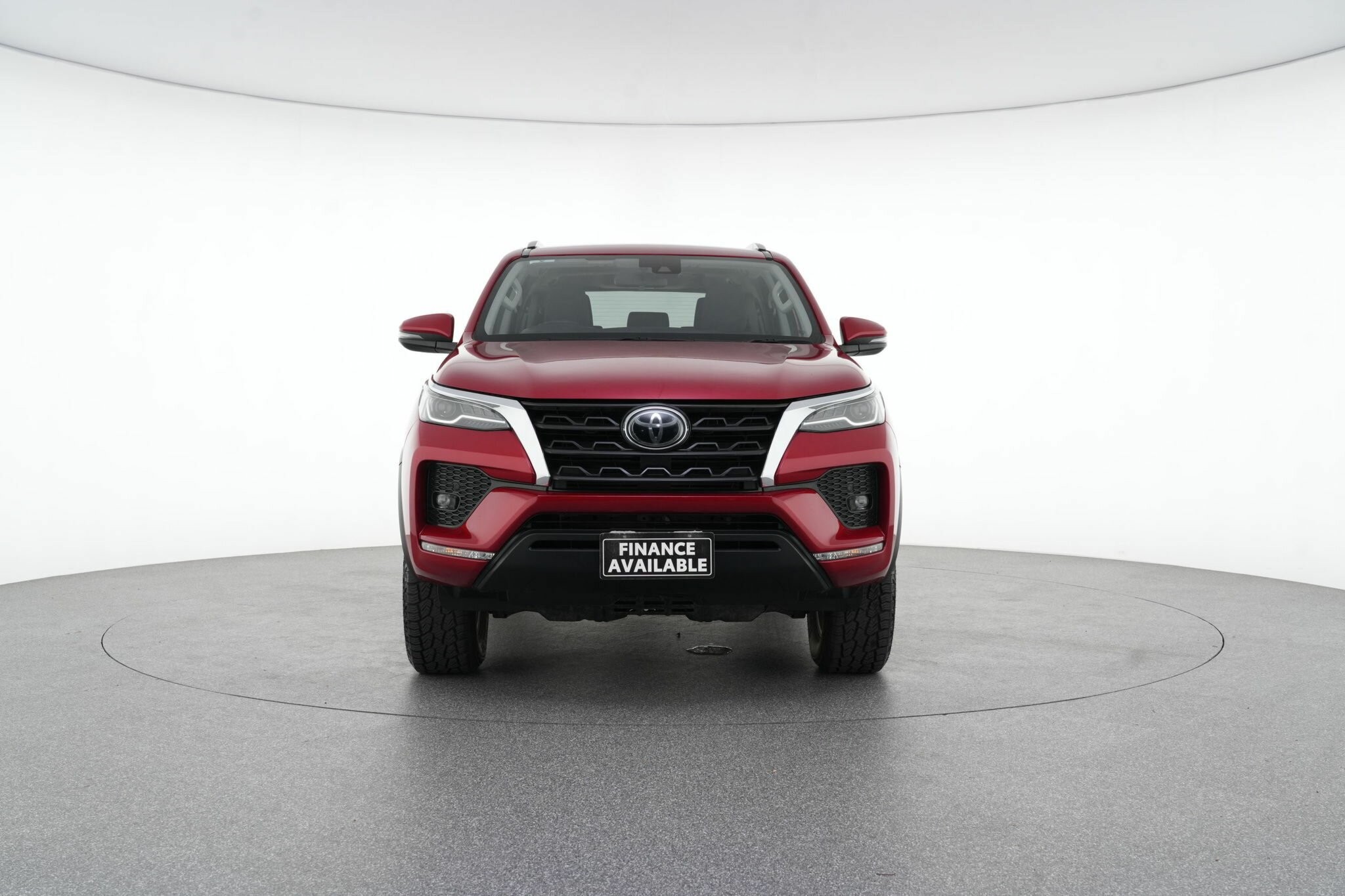 Toyota Fortuner image 3