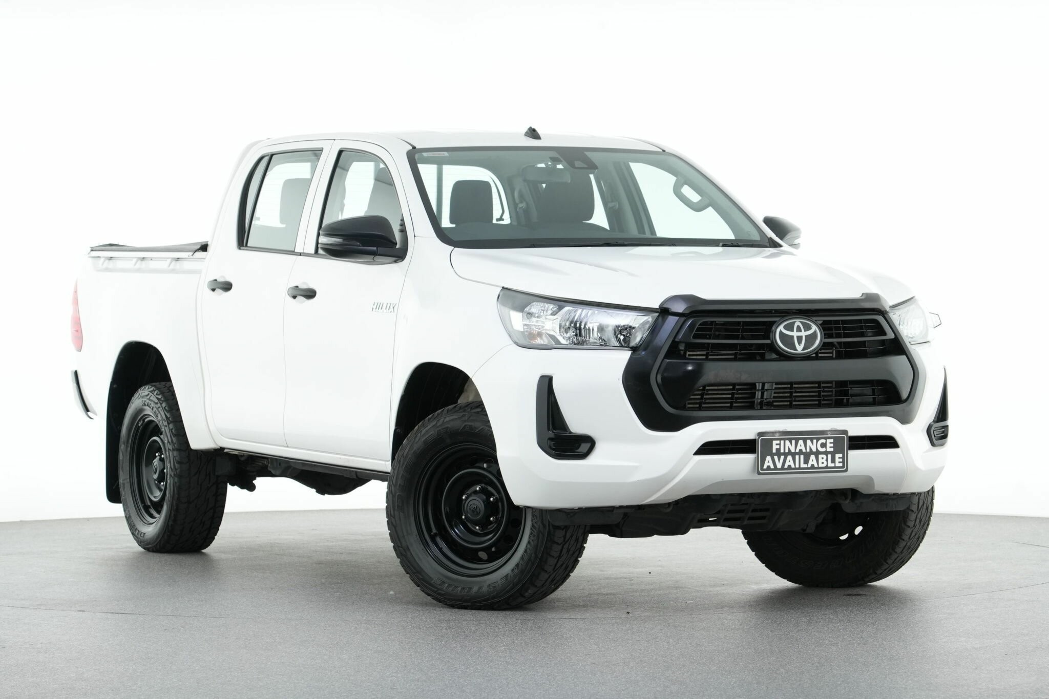 Toyota Hilux image 1