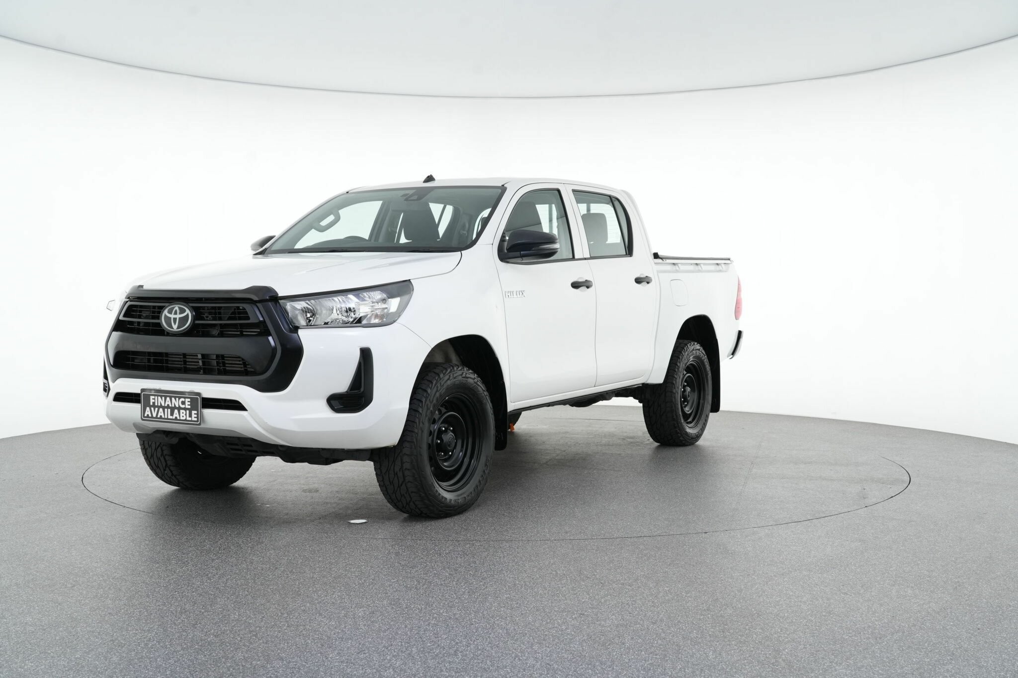 Toyota Hilux image 4
