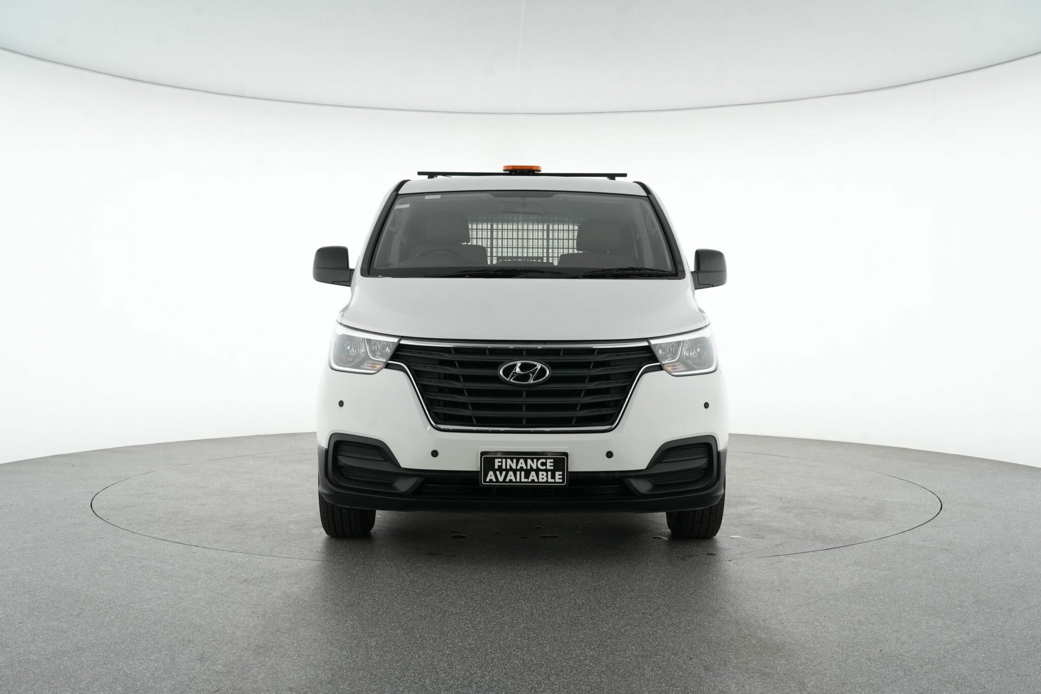 Hyundai Iload image 3